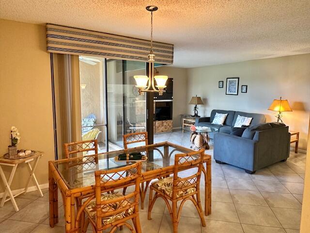 2455 Lindell Boulevard 3103