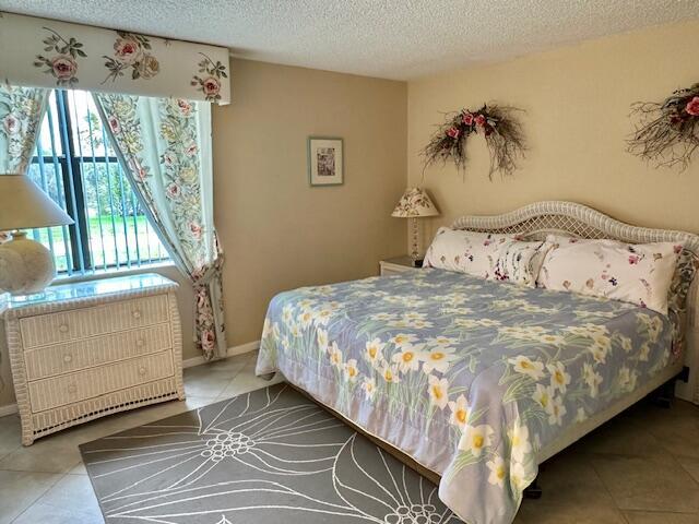 2455 Lindell Boulevard 3103