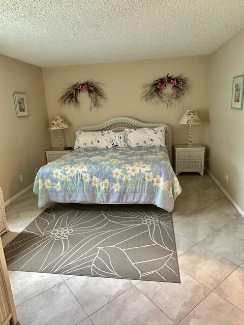 2455 Lindell Boulevard 3103