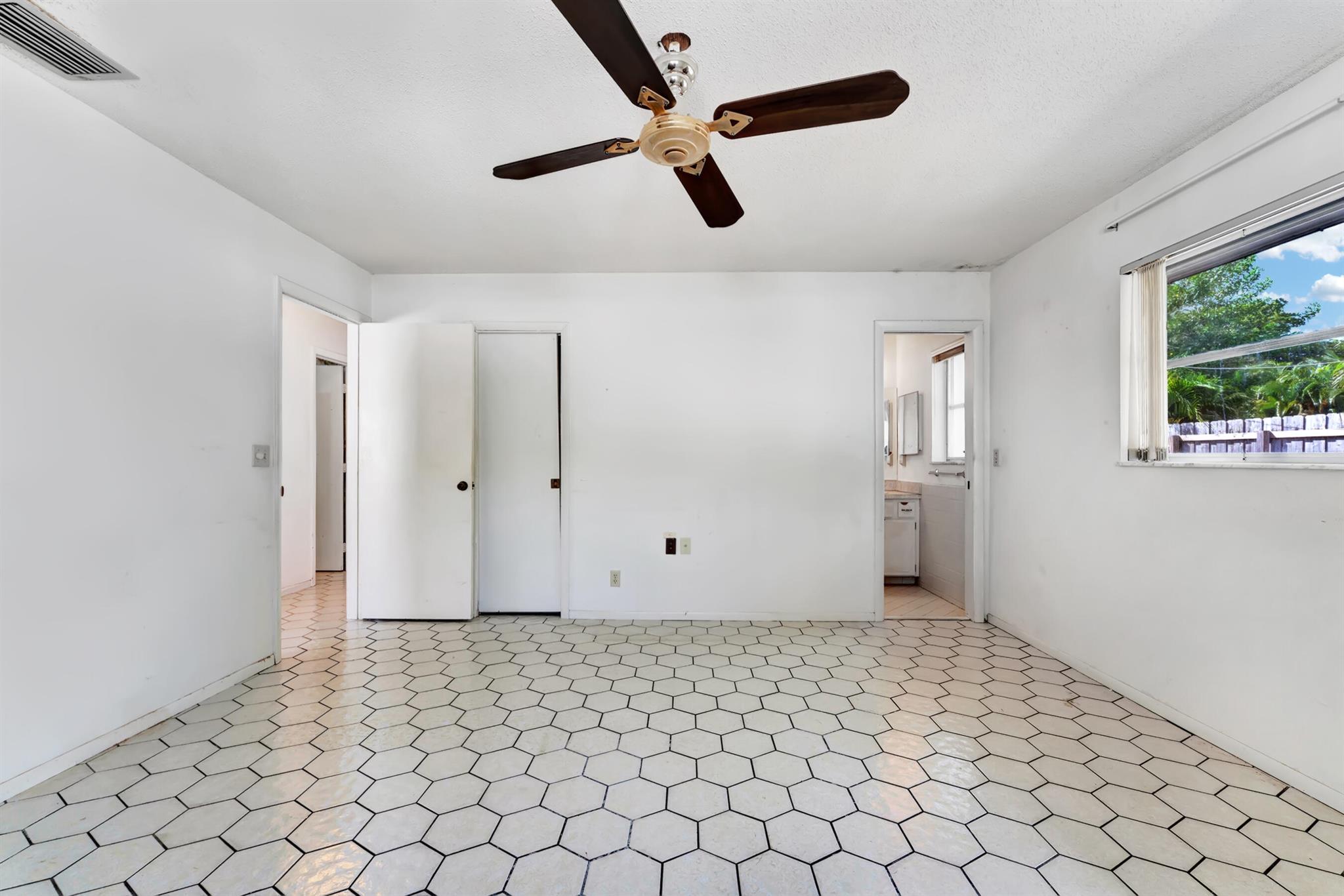 625 Linnet Circle