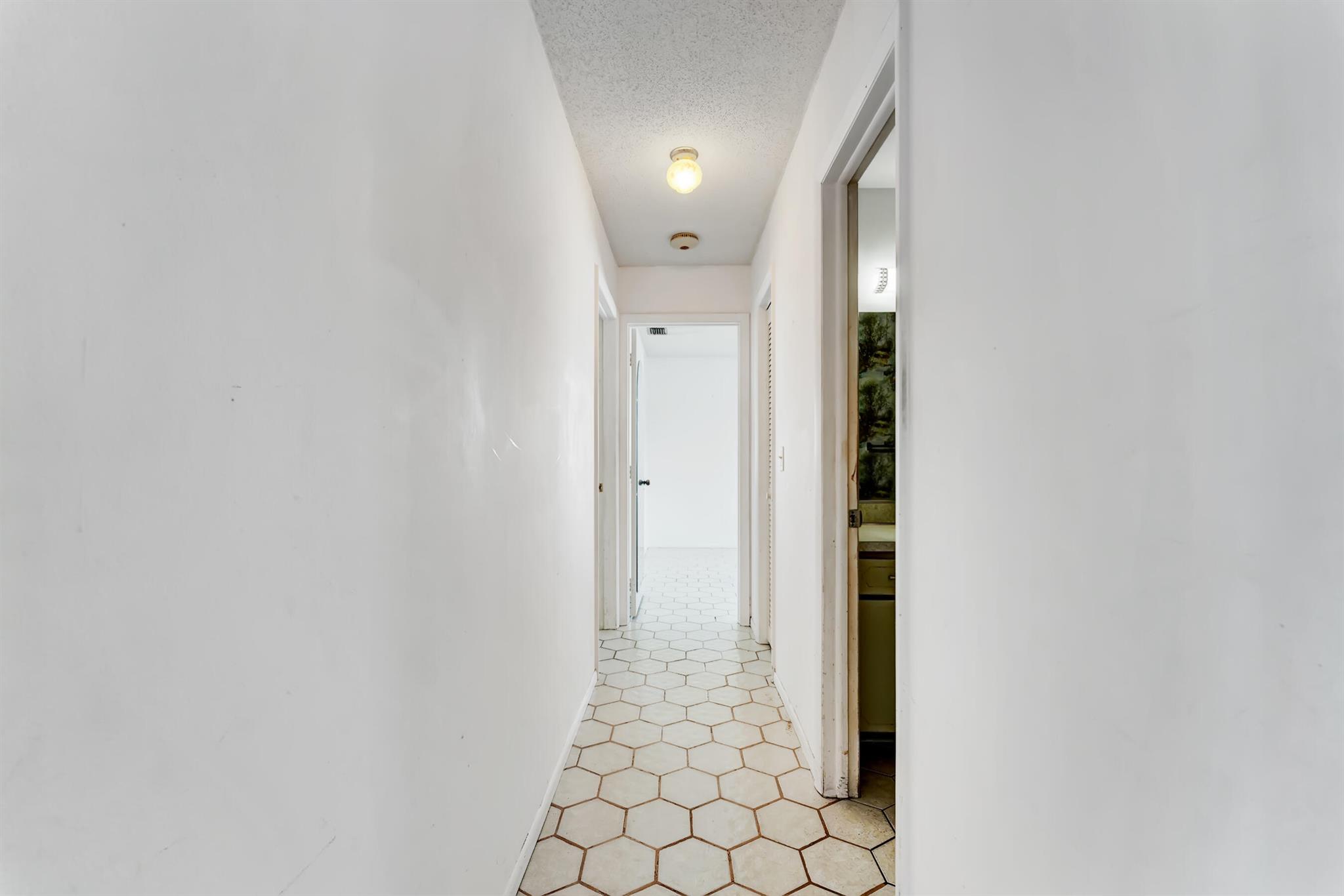 625 Linnet Circle