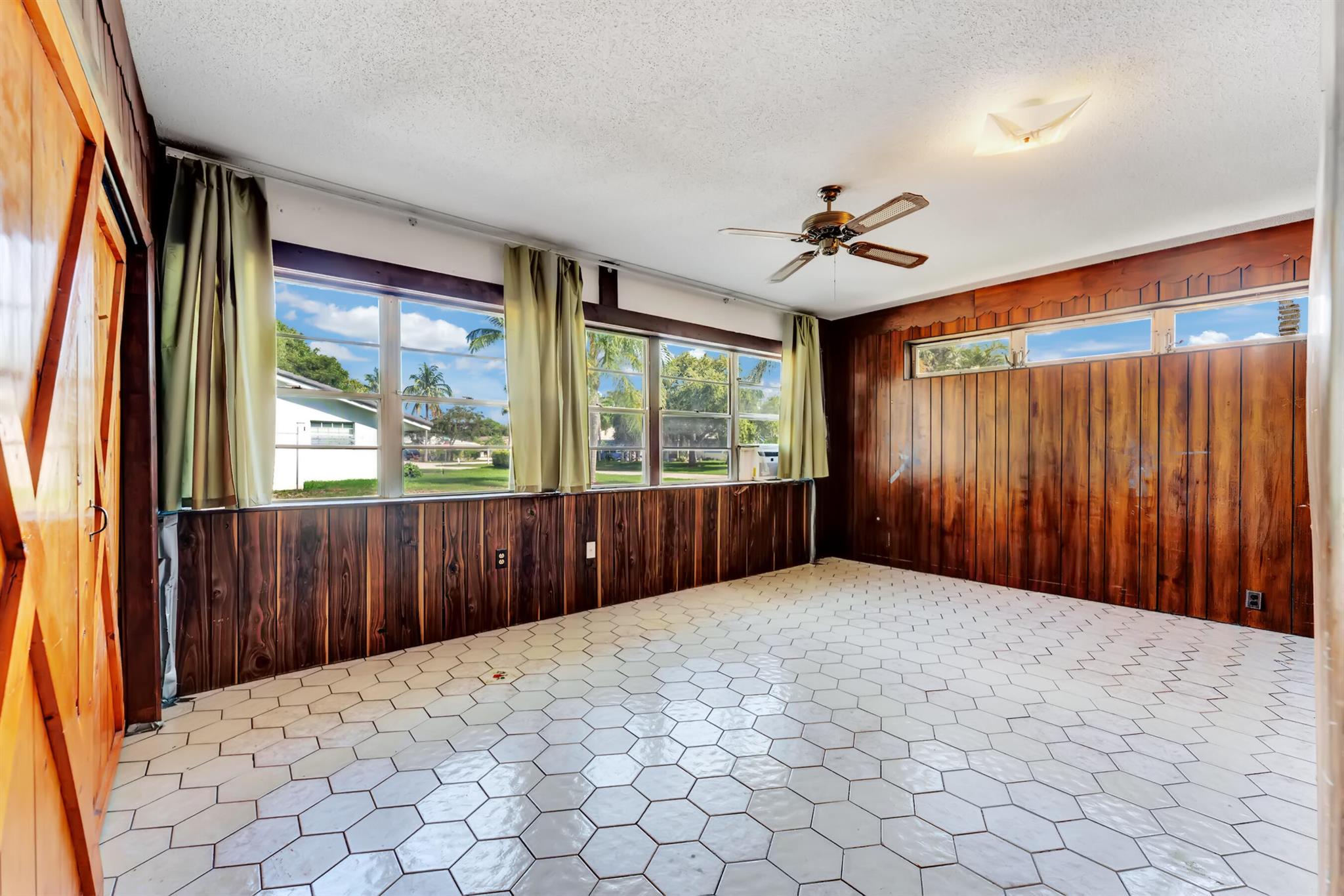 625 Linnet Circle