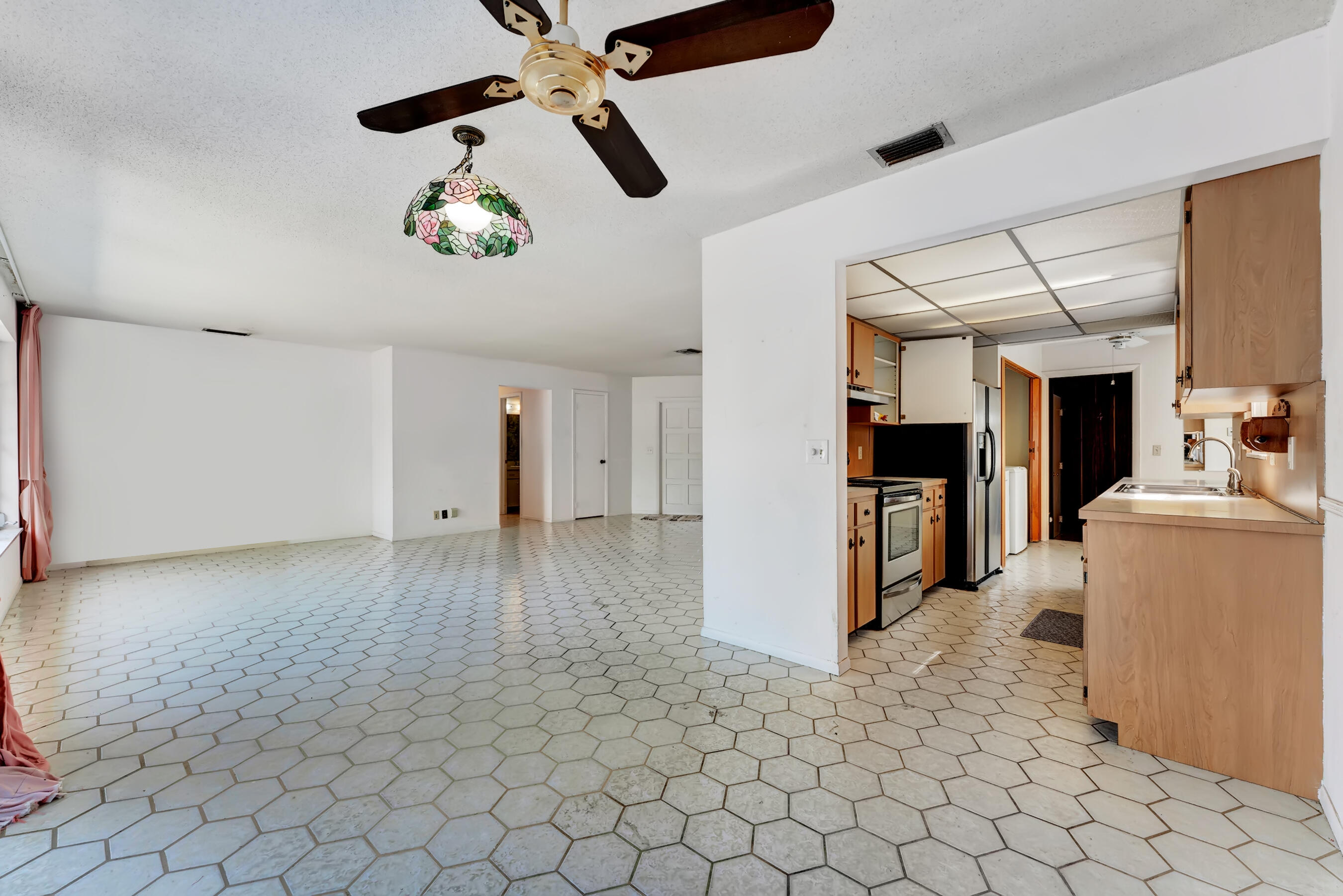 625 Linnet Circle