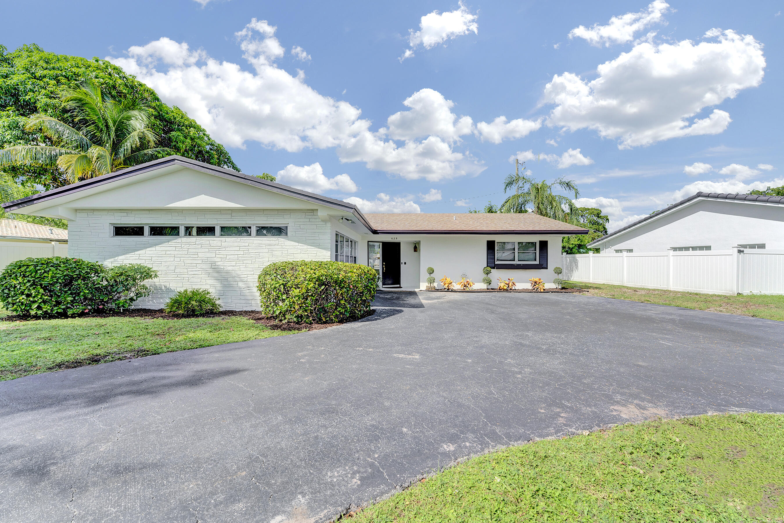 625 Linnet Circle