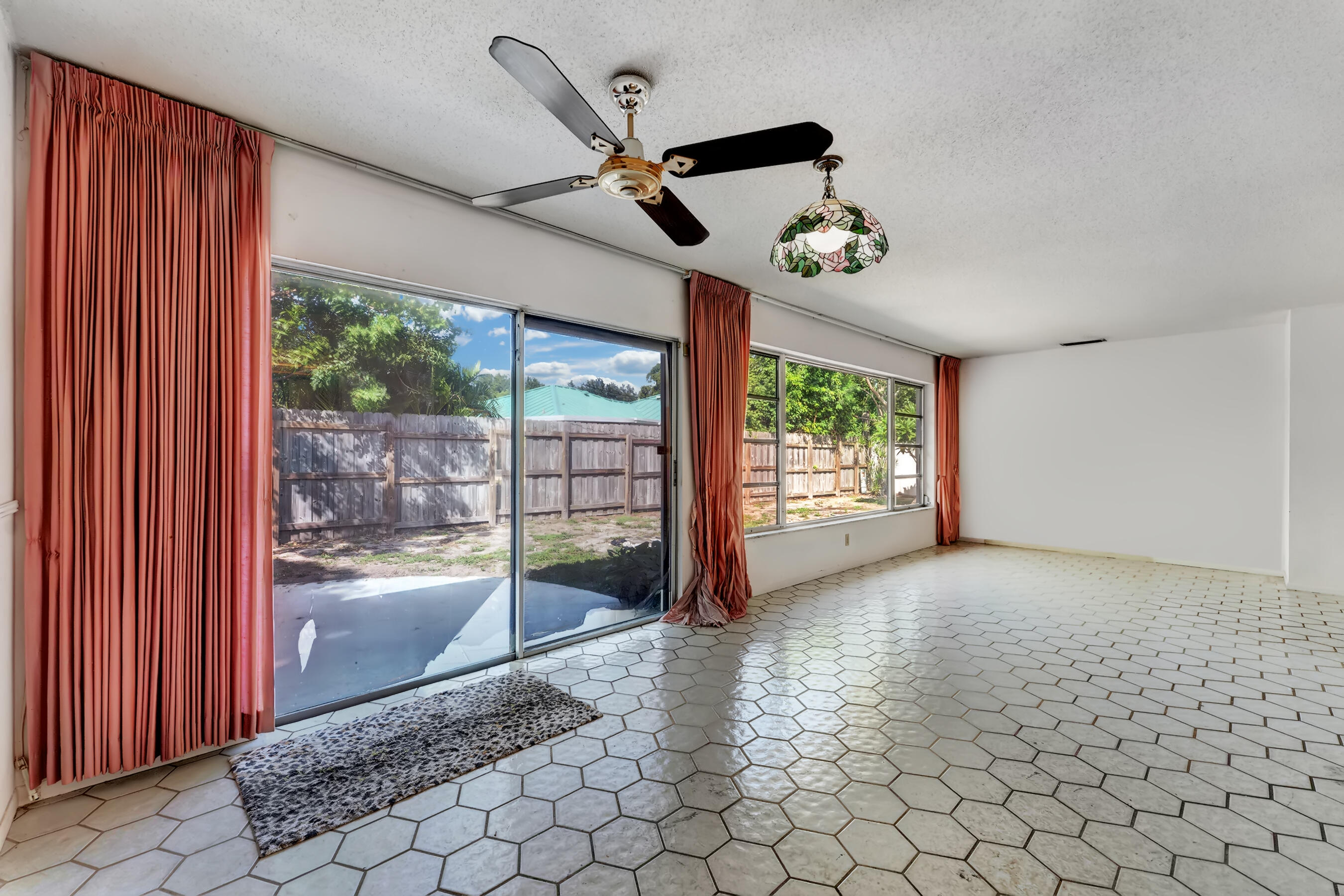 625 Linnet Circle