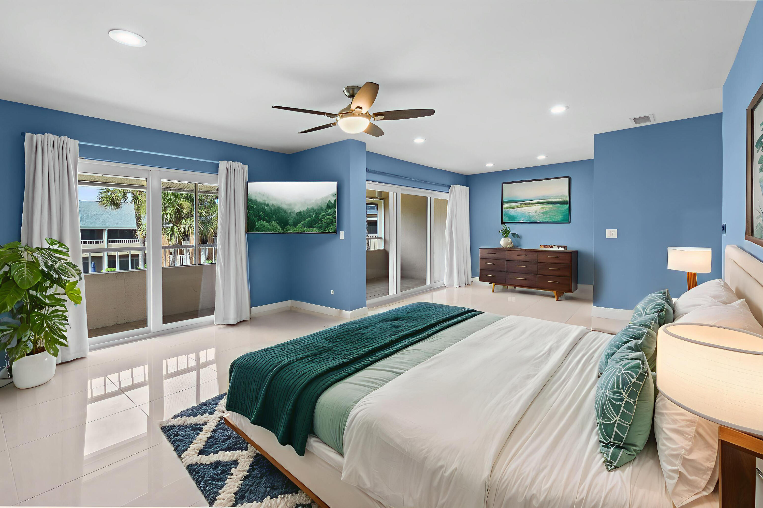1100 Surf Road 214