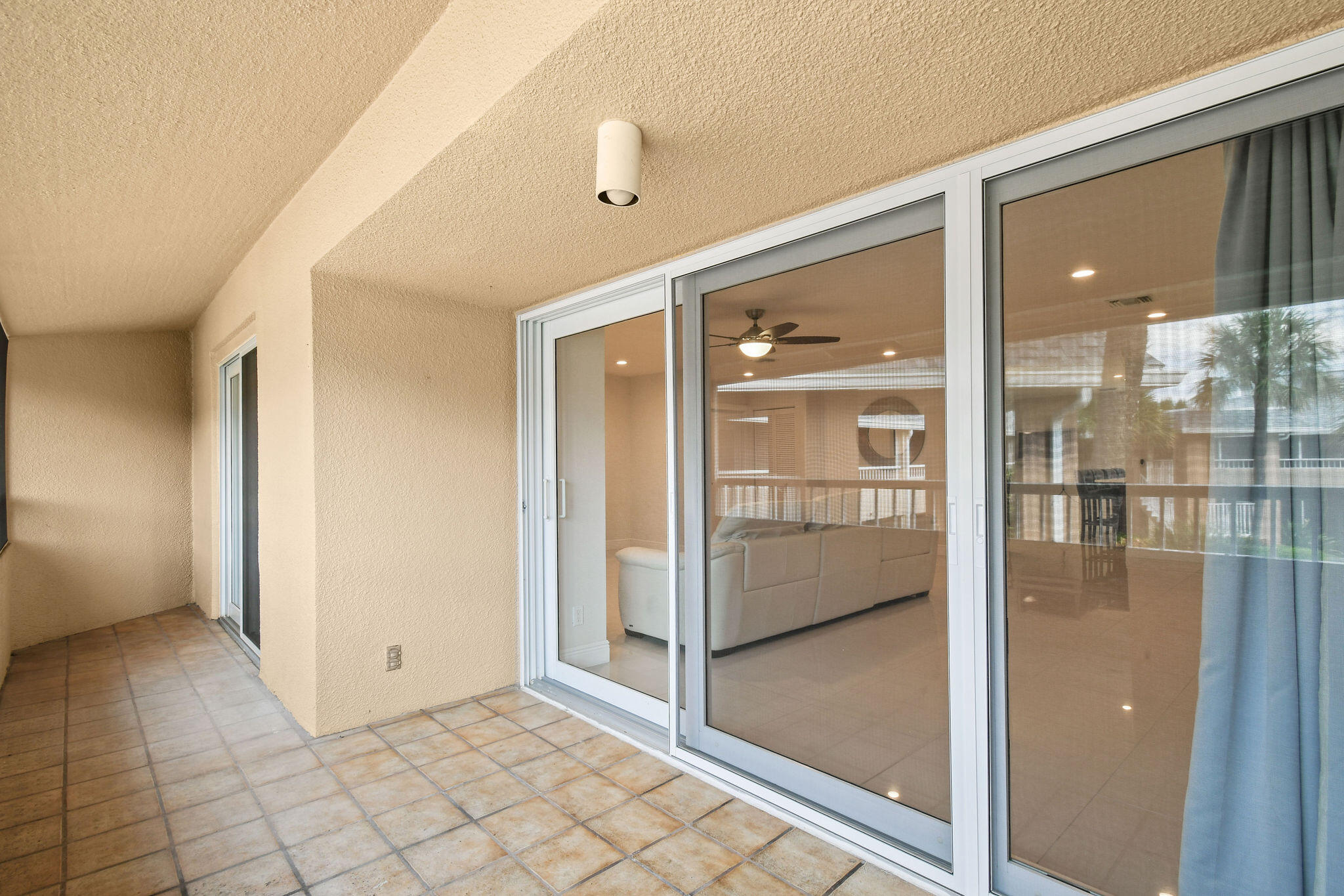 1100 Surf Road 214