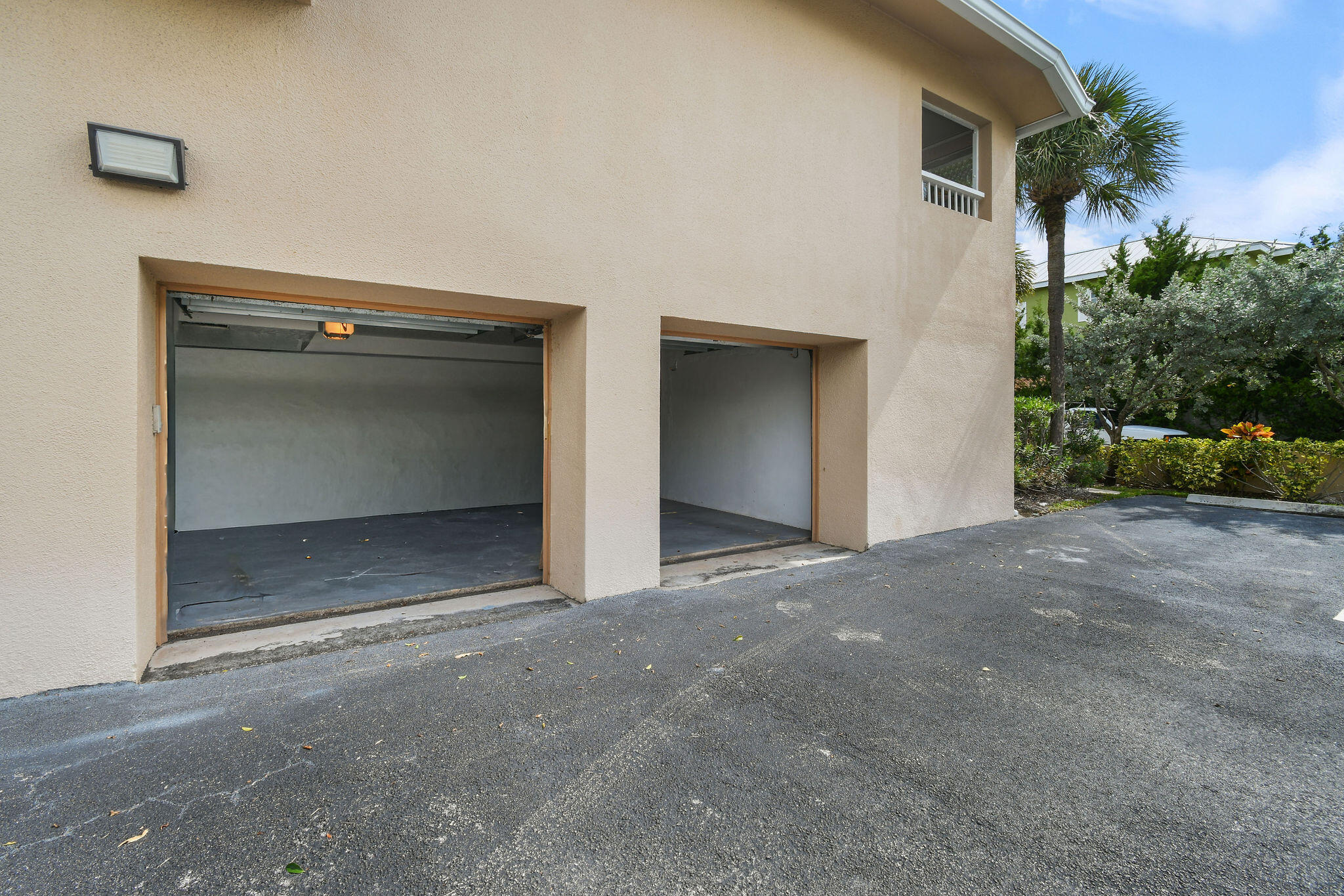 1100 Surf Road 214