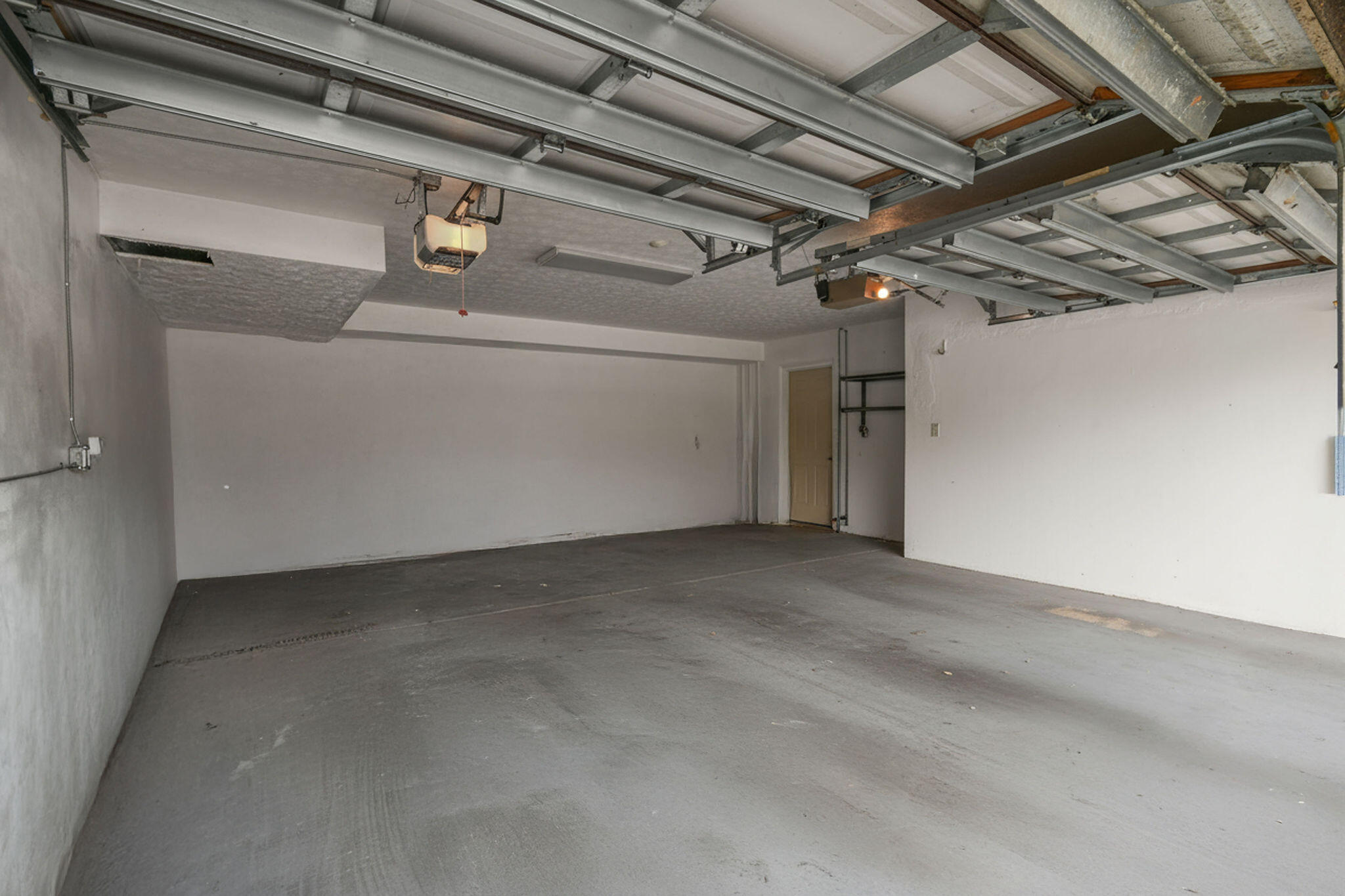1100 Surf Road 214