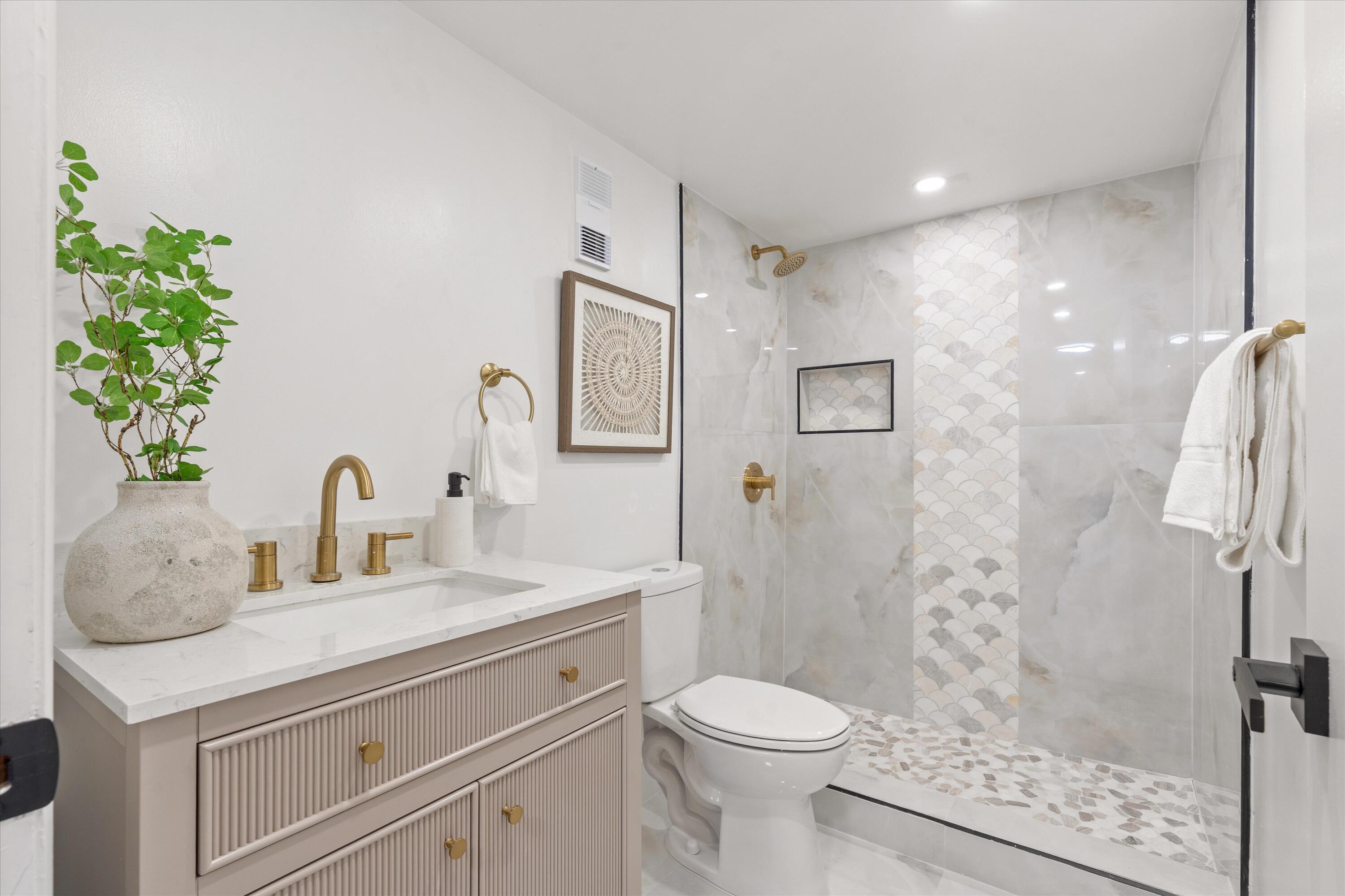 755 Dotterel Road 1307