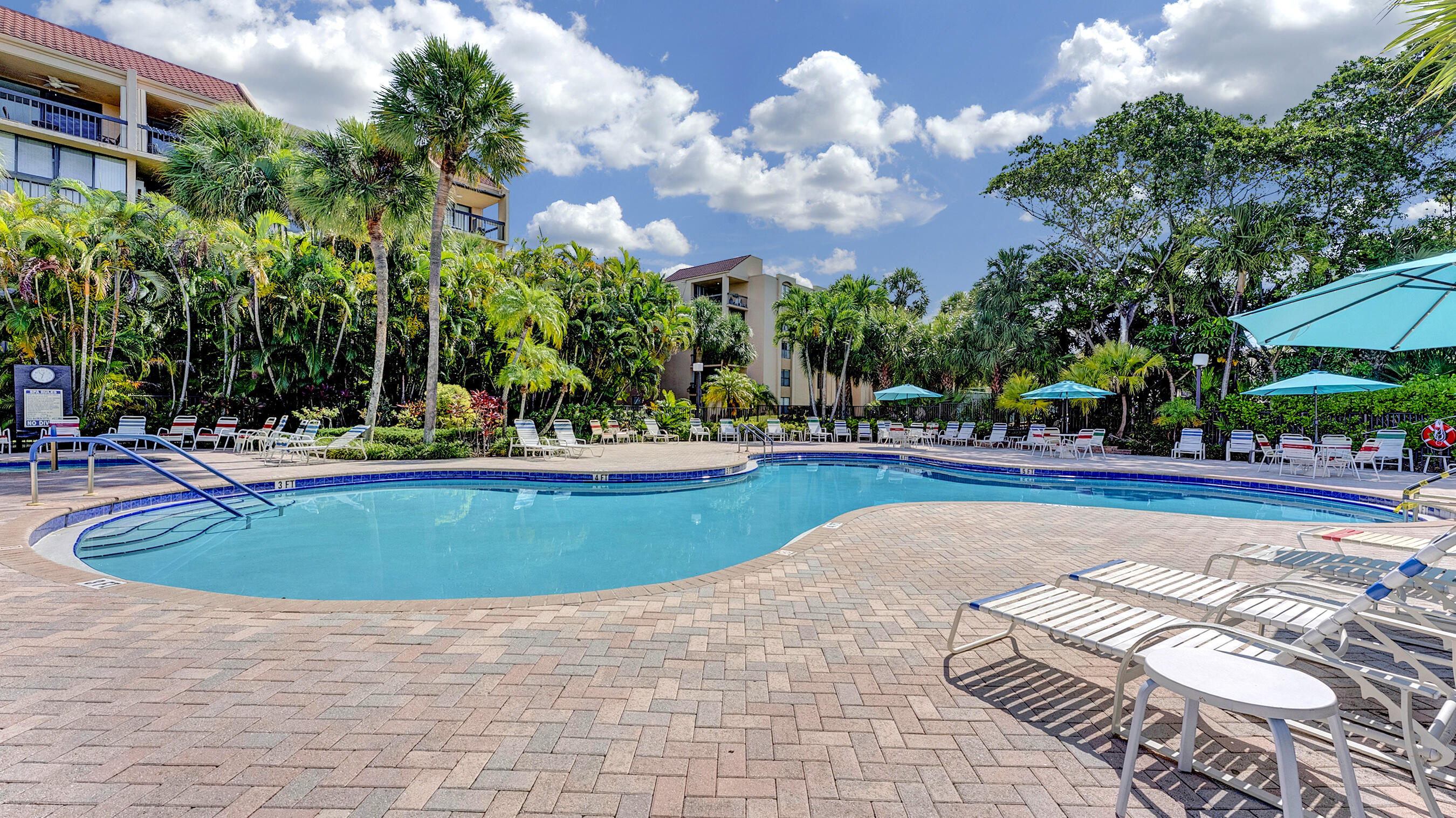 2455 Lindell Boulevard 3103
