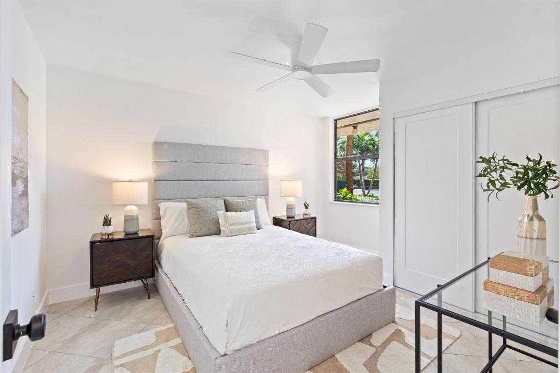 2455 Lindell Boulevard 3103