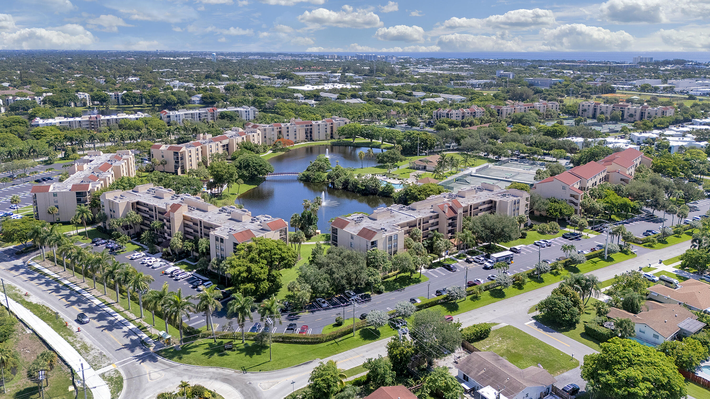 2455 Lindell Boulevard 3103