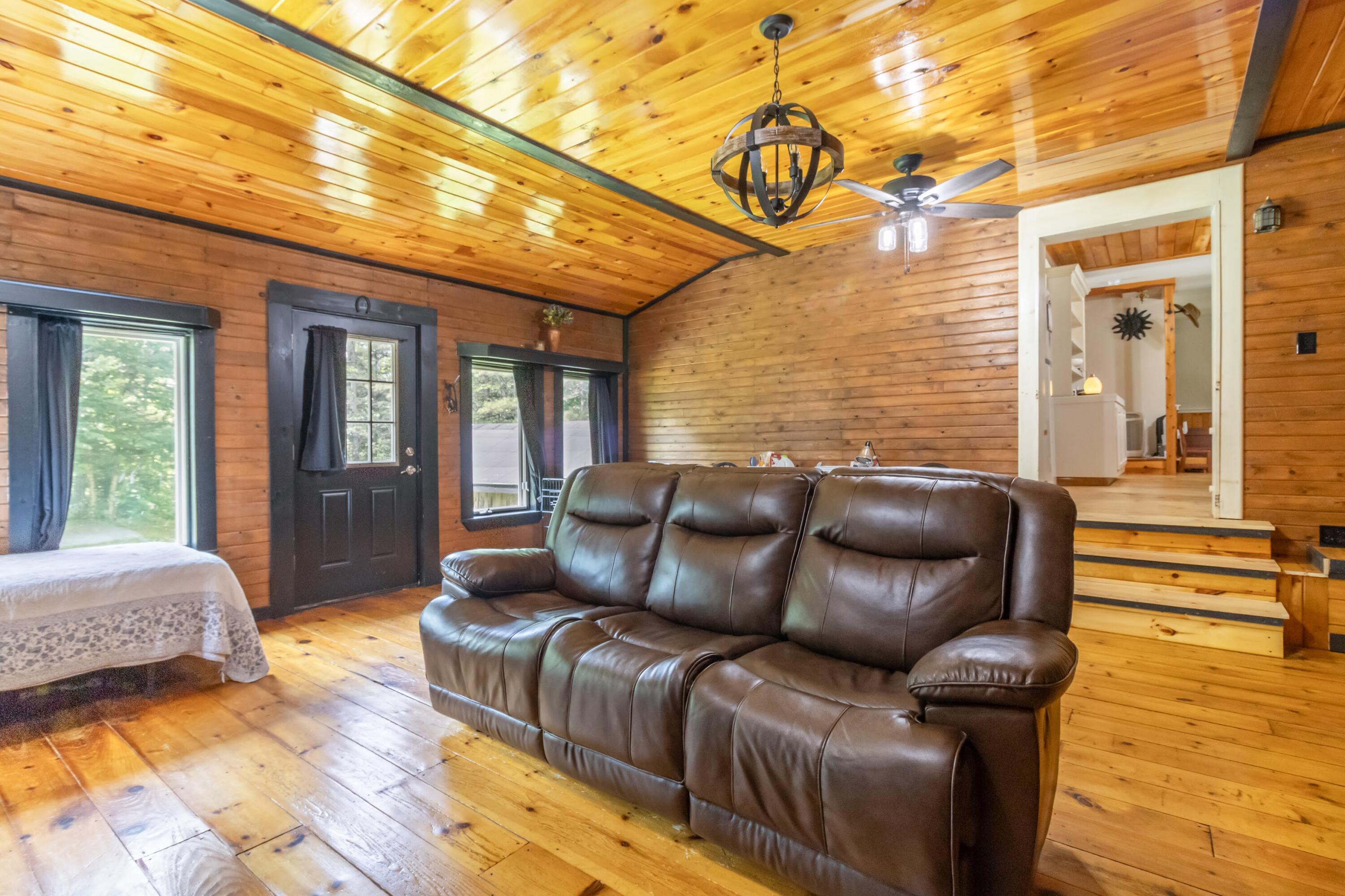 2431 Lee Road