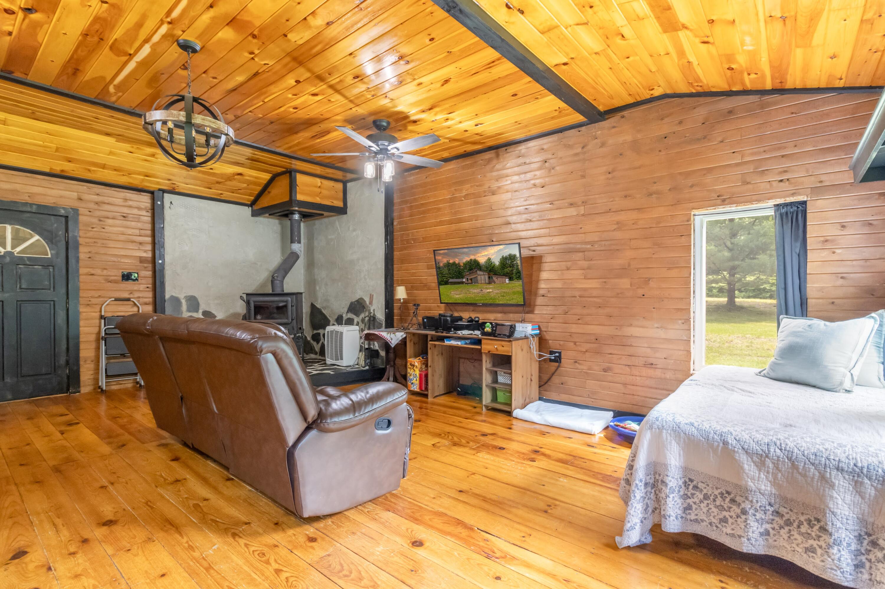 2431 Lee Road