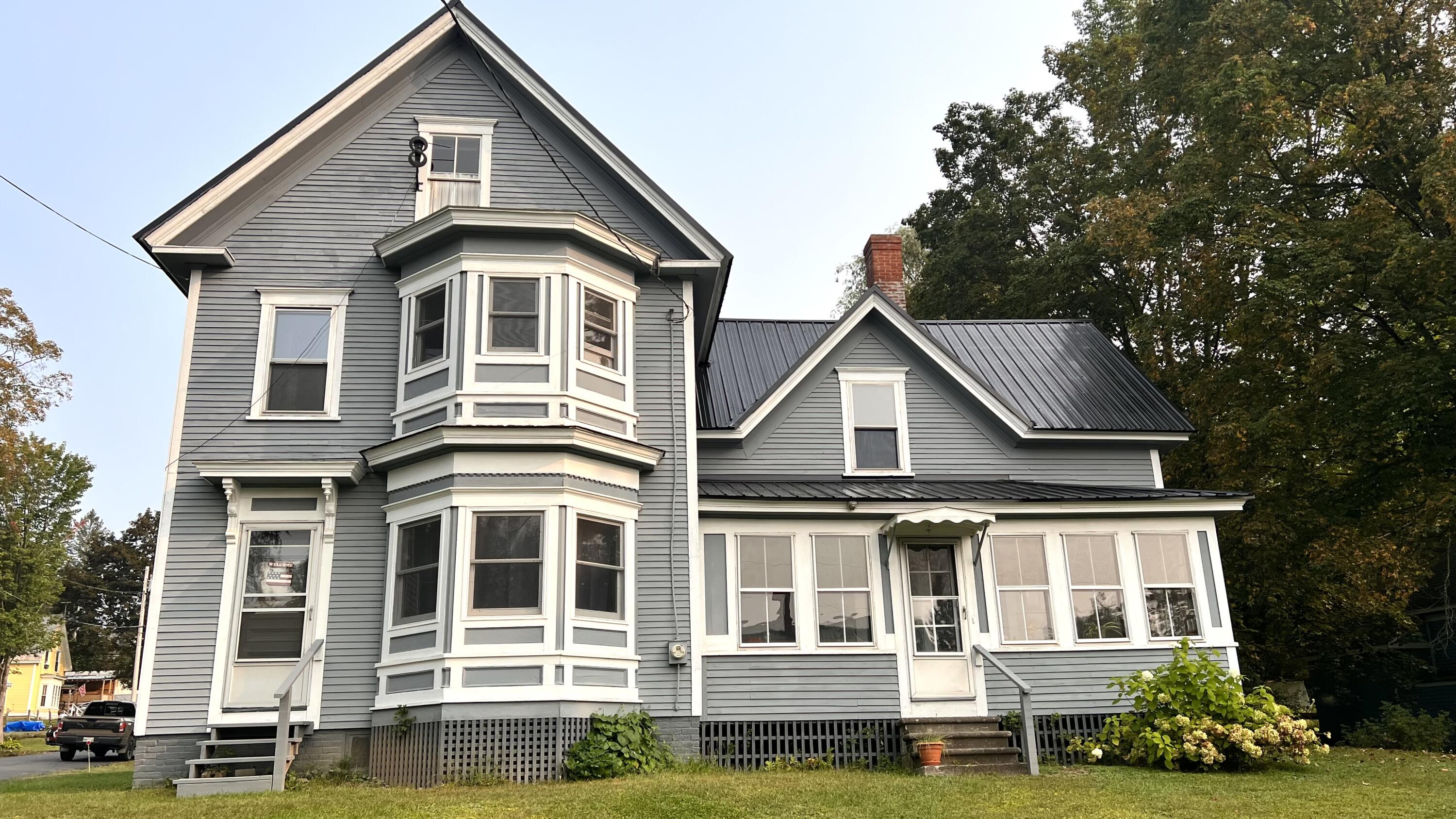 9 Pleasant Street