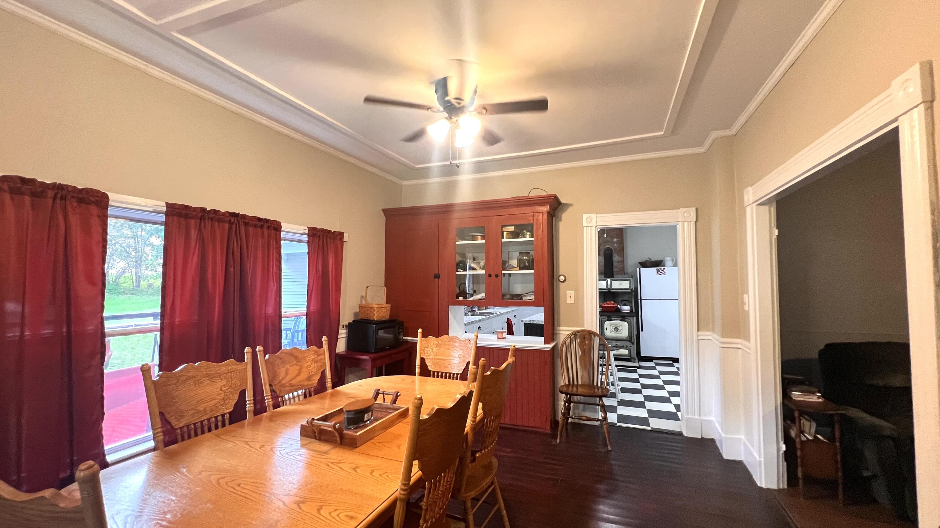 9 Pleasant Street