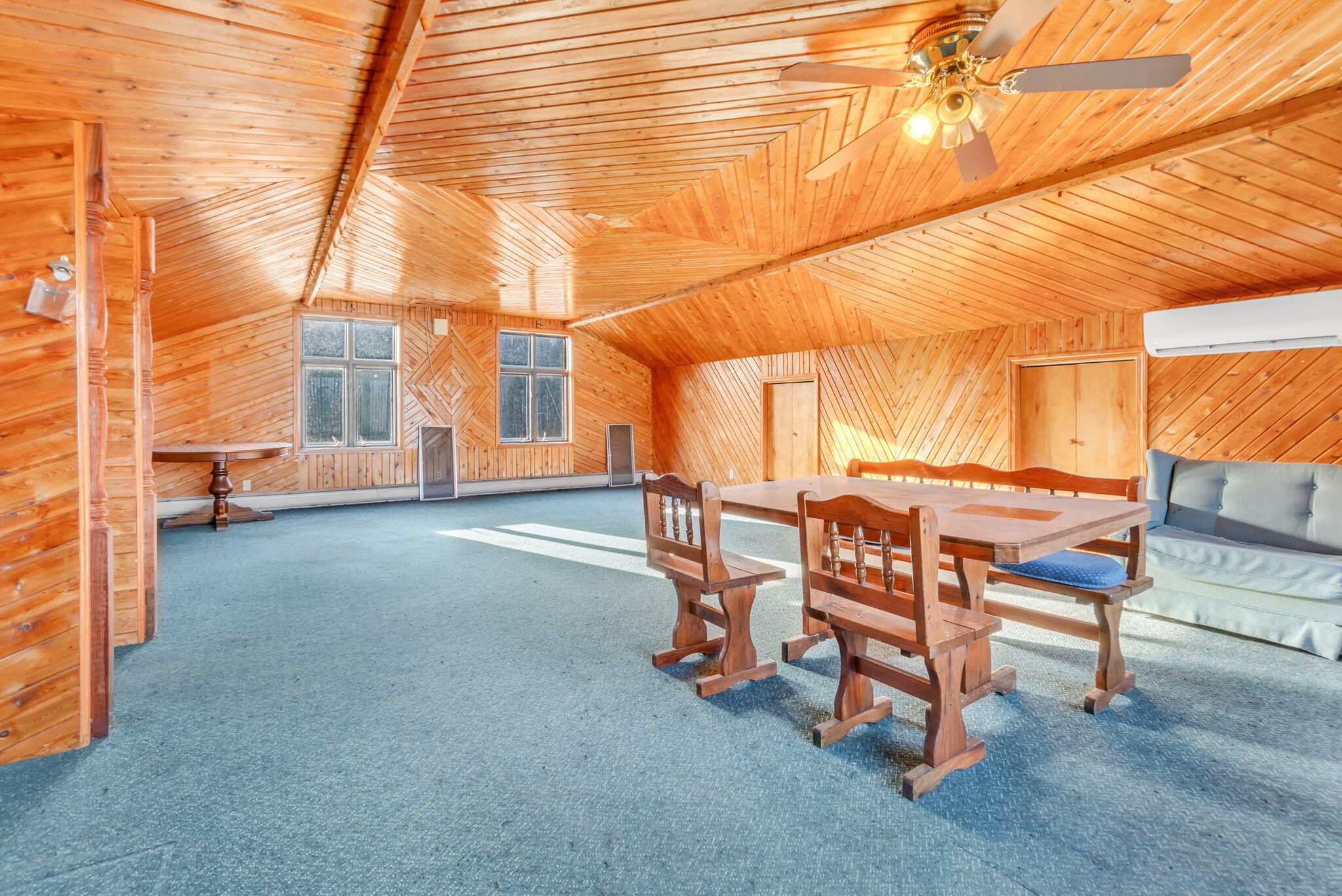 1194 Woodville Road