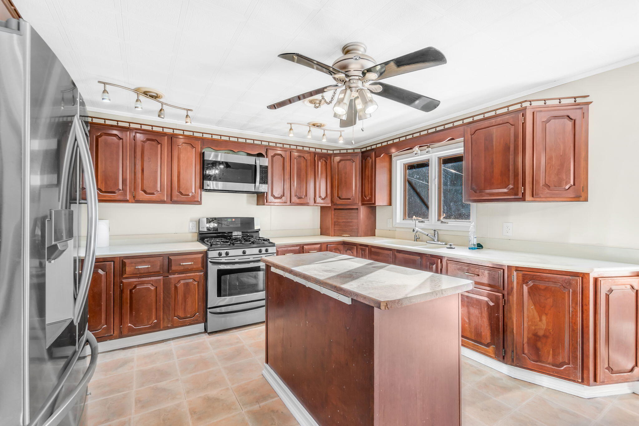 1194 Woodville Road