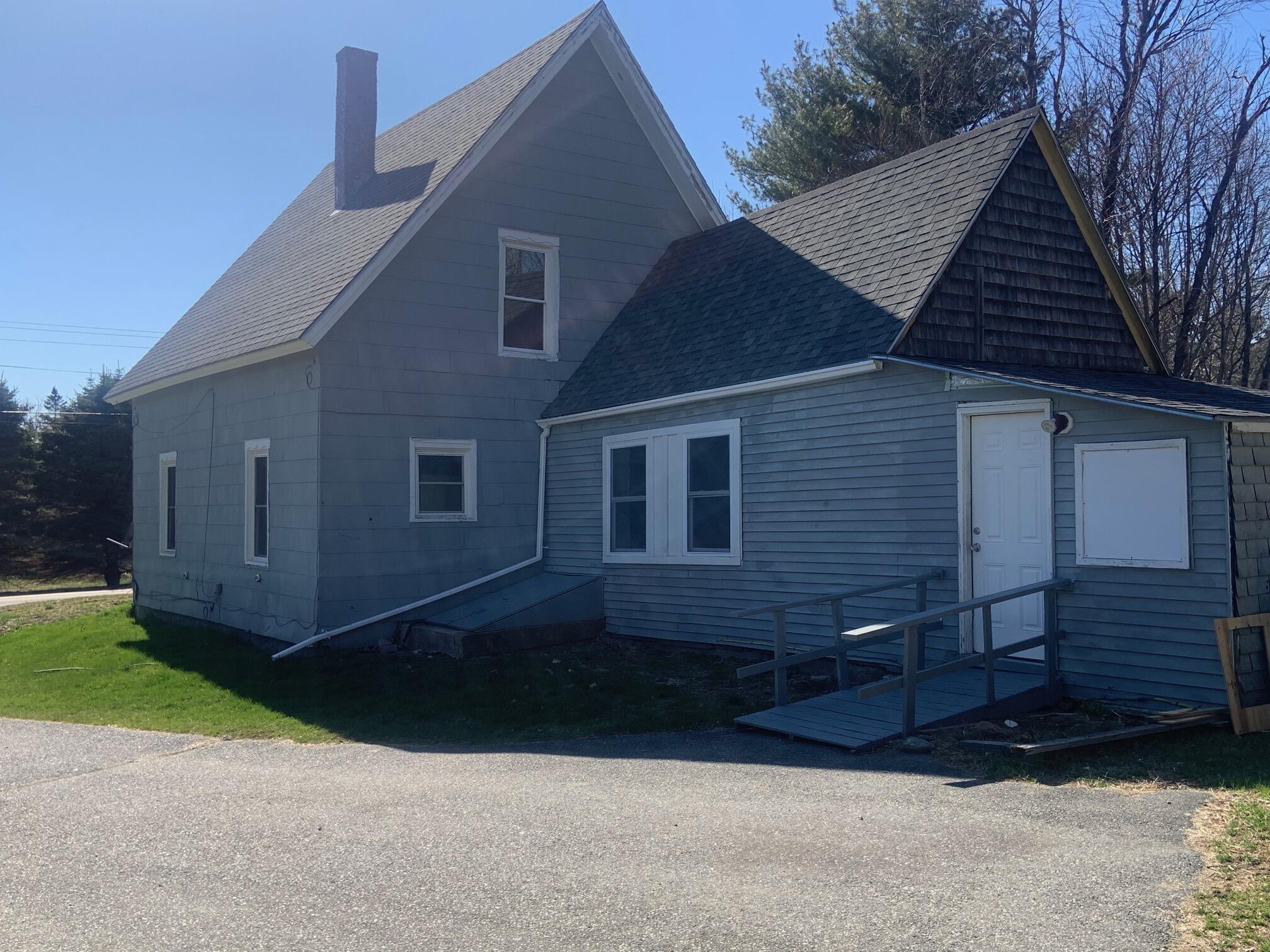 490 Douglas Highway