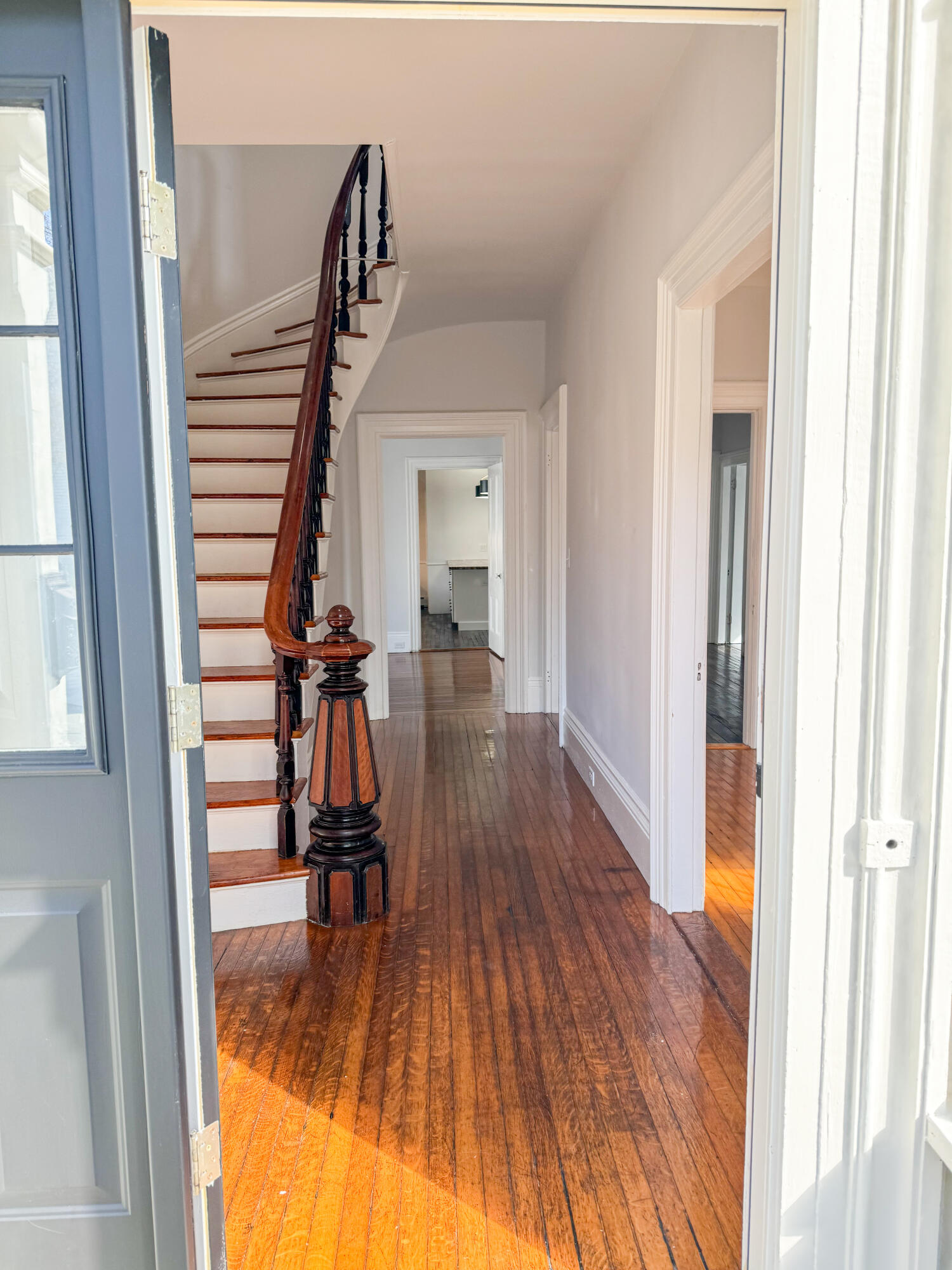 100 4th Street