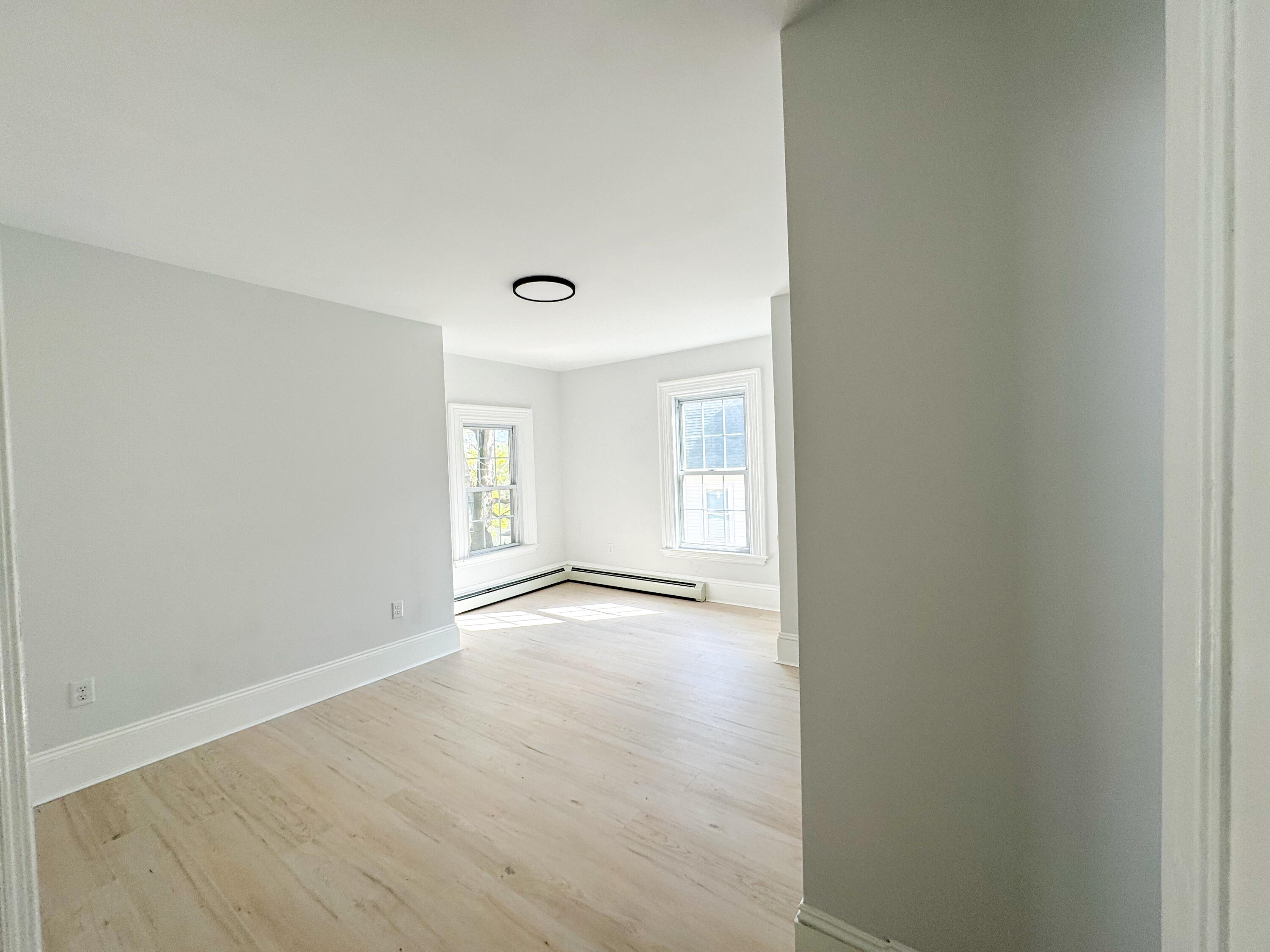 100 4th Street