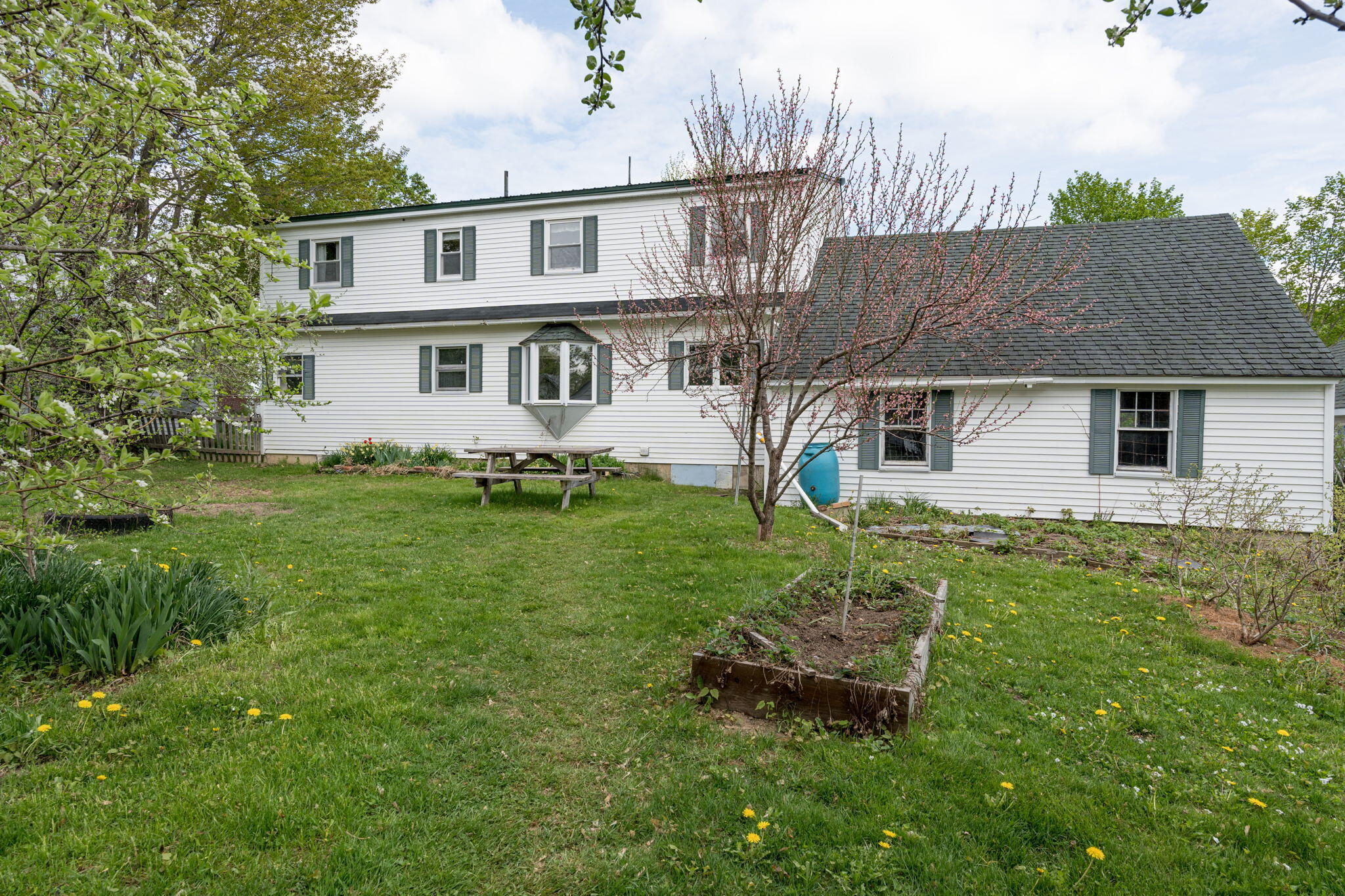 26 Maple Street