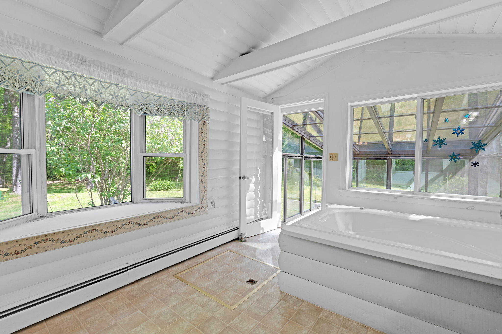 1160 Main Road