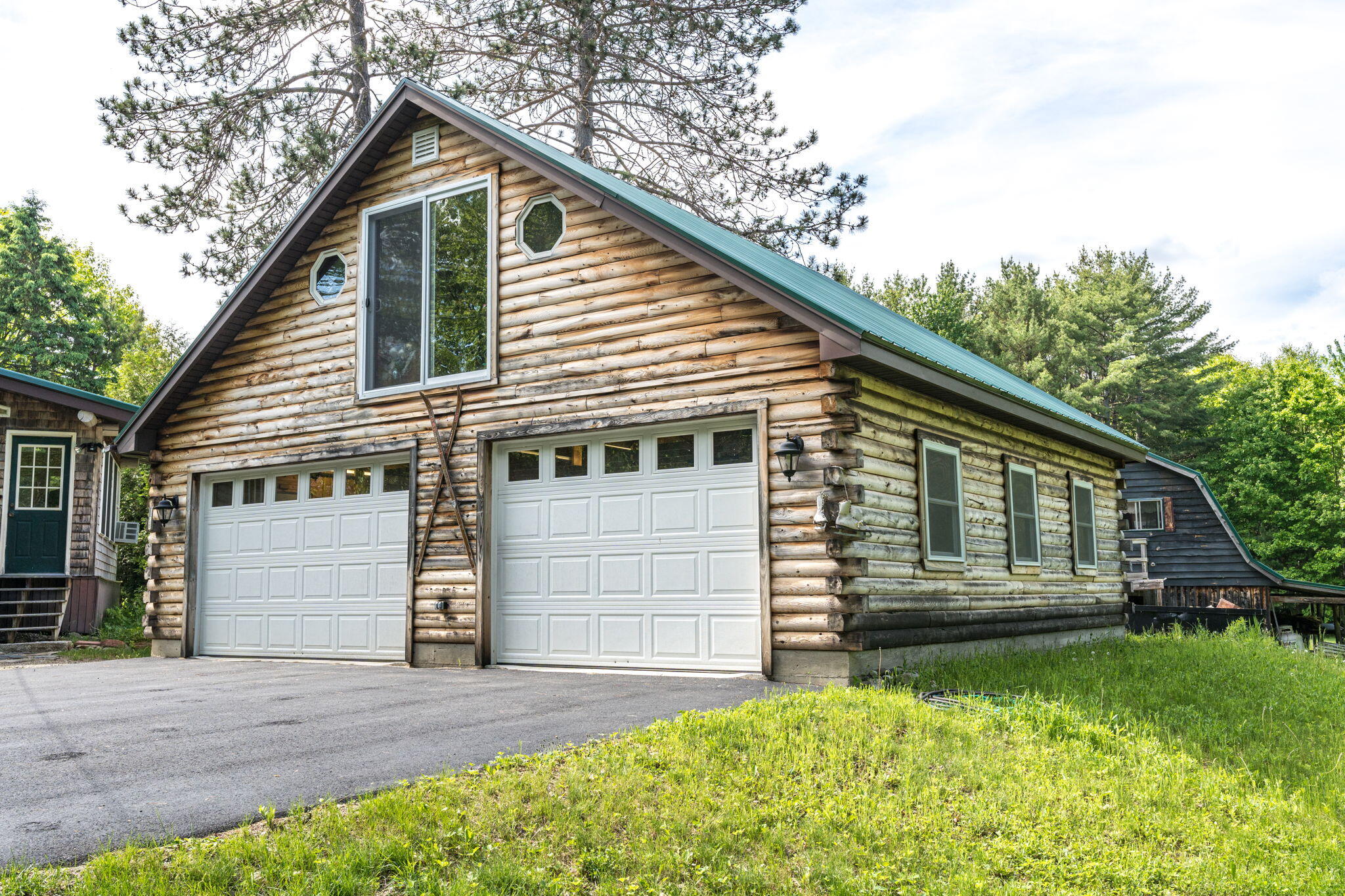 1160 Main Road