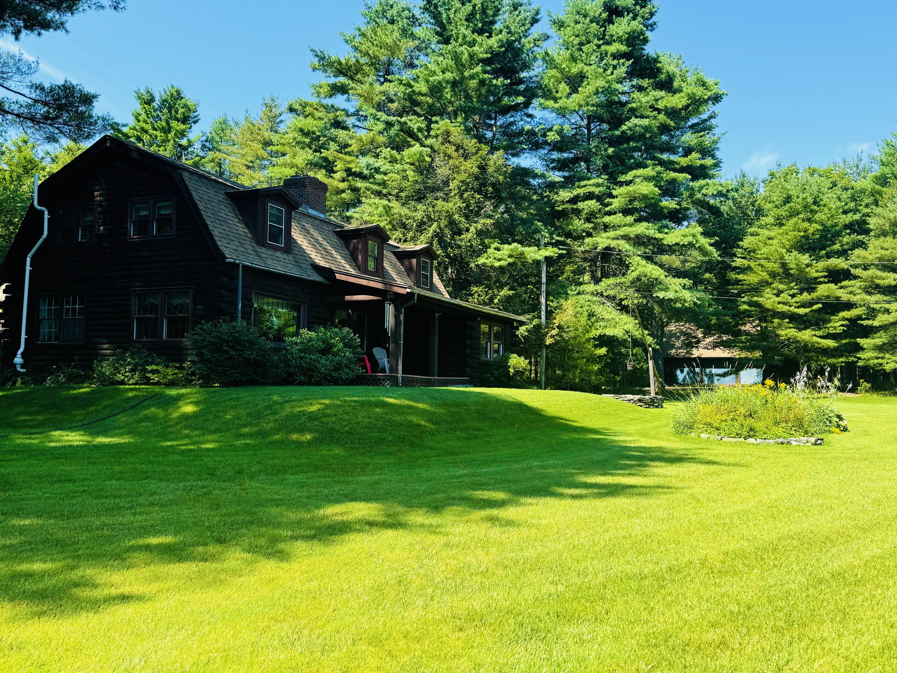 437 Hussey Hill Road