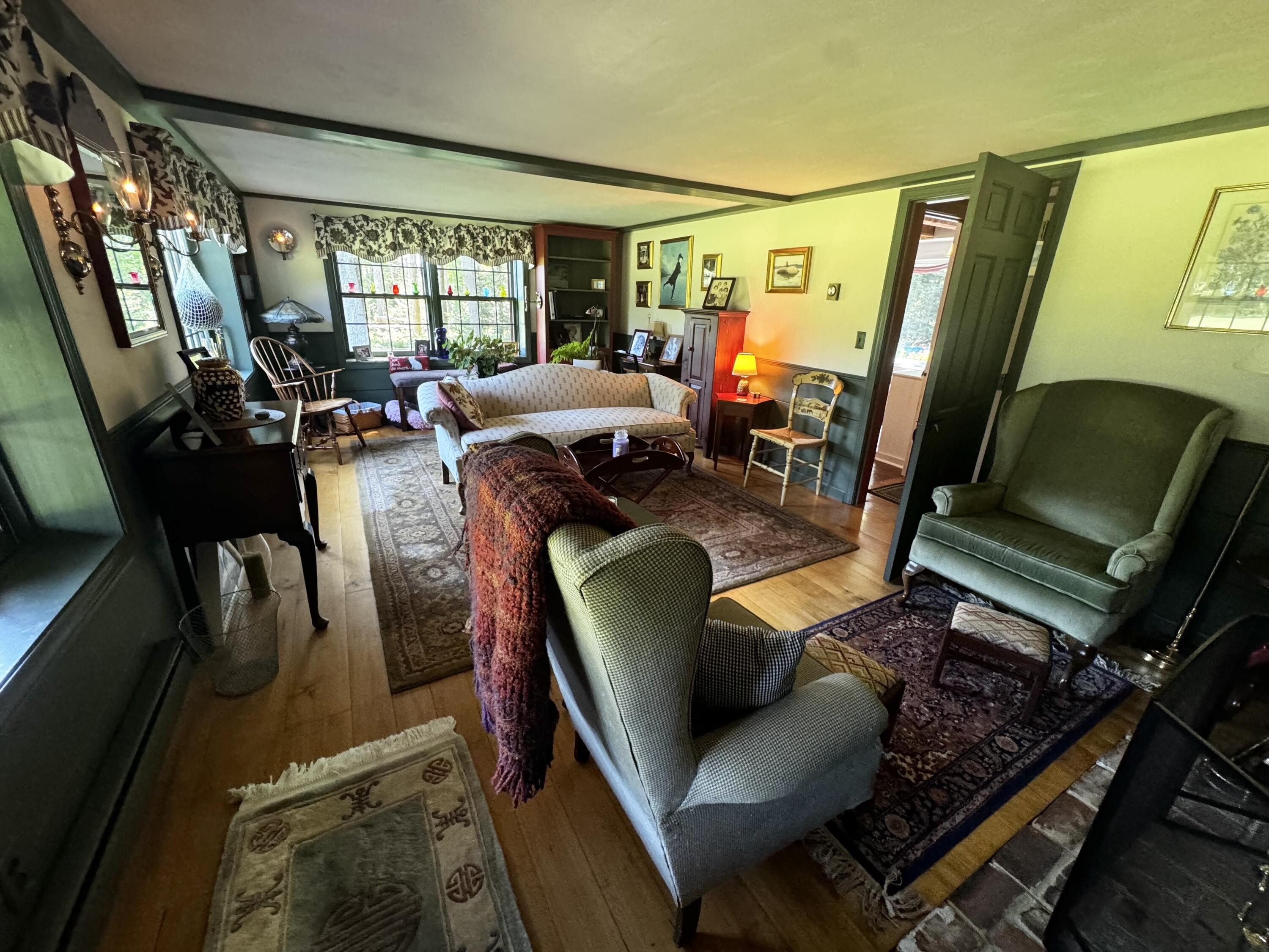 437 Hussey Hill Road