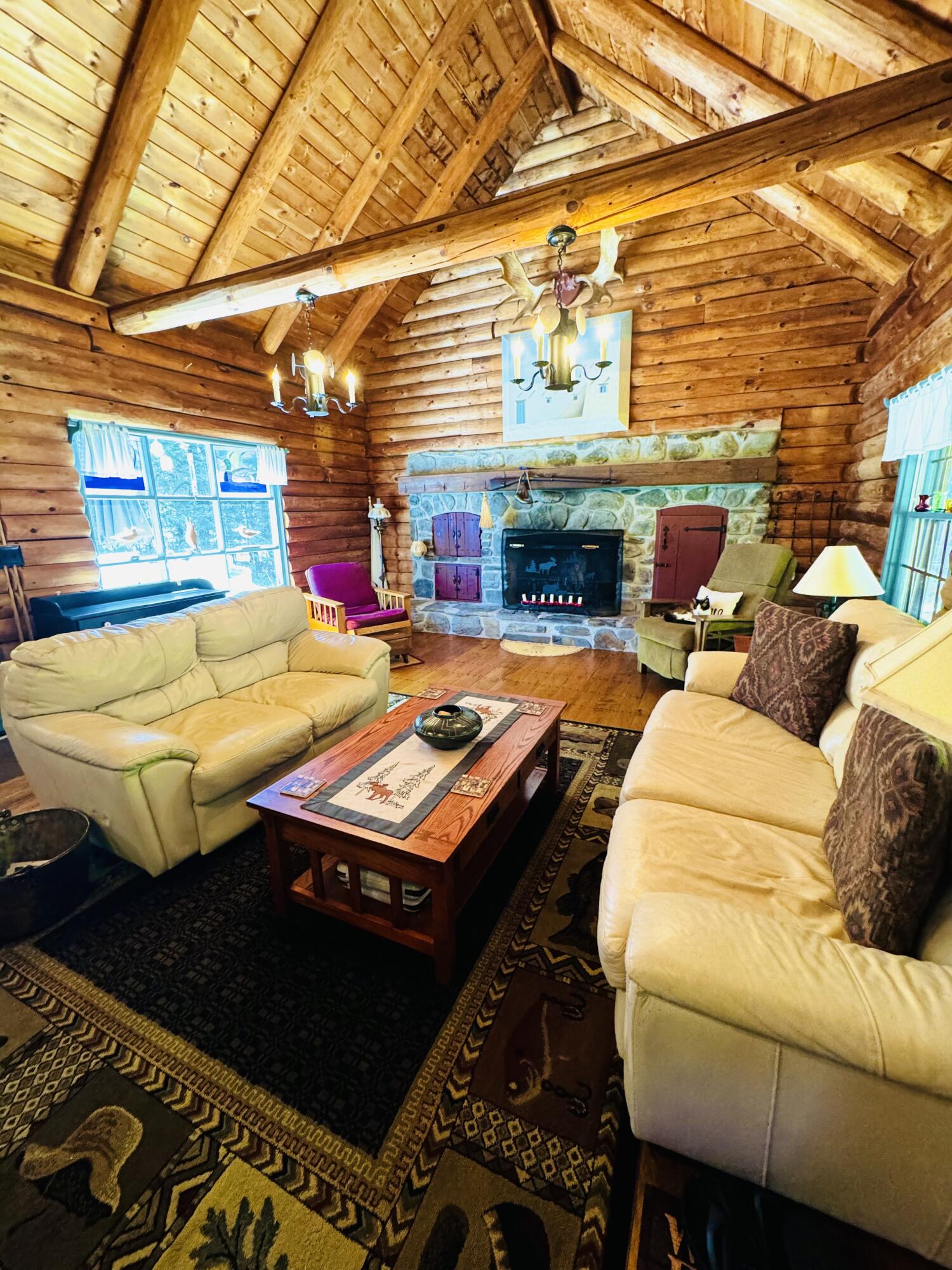 437 Hussey Hill Road