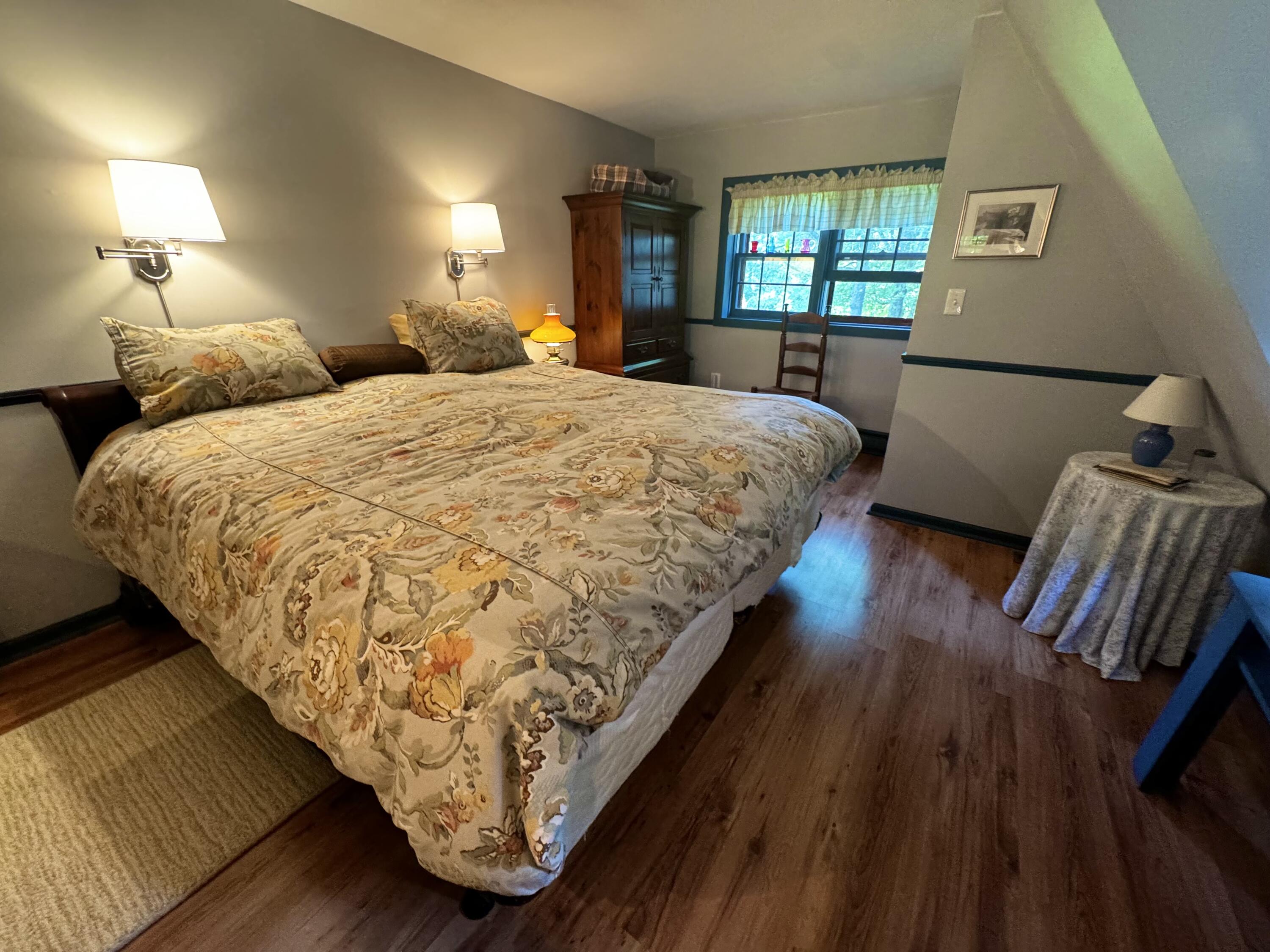437 Hussey Hill Road