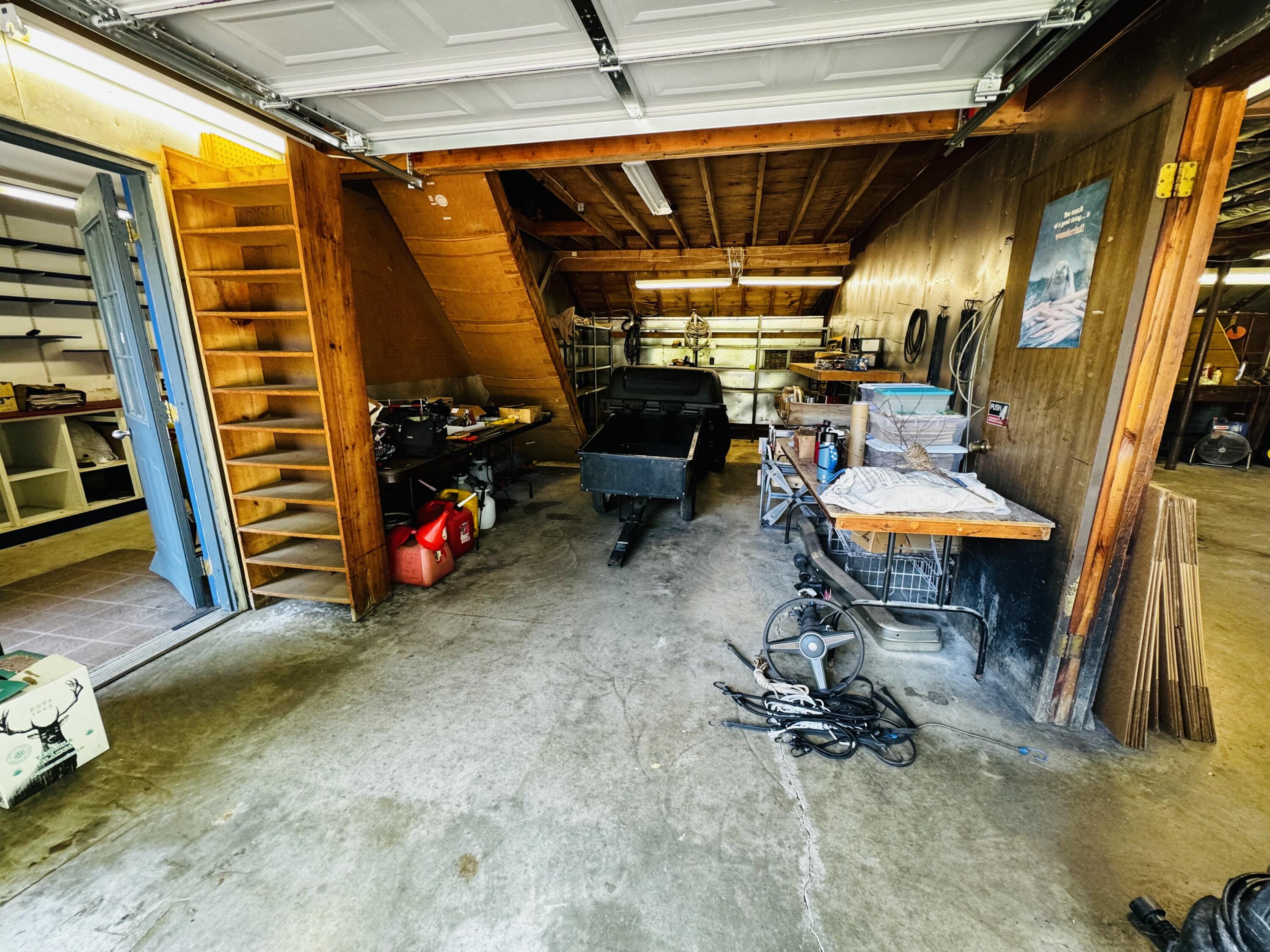 437 Hussey Hill Road
