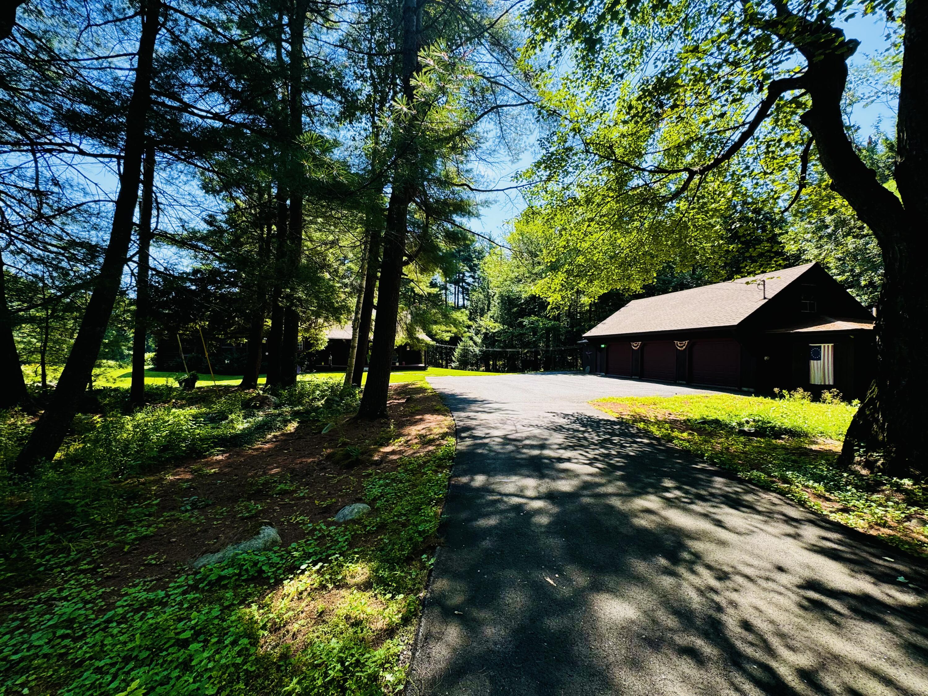 437 Hussey Hill Road