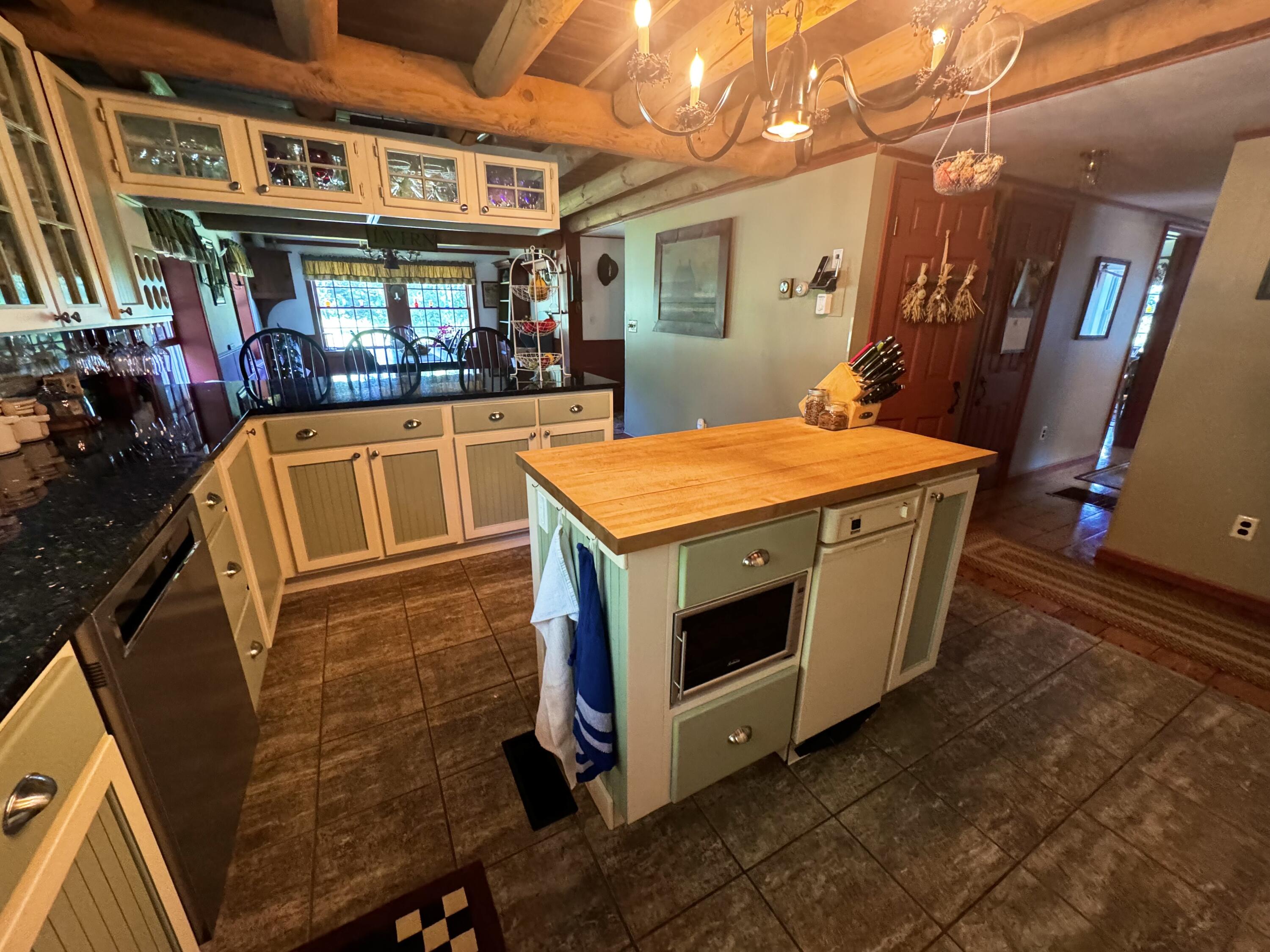 437 Hussey Hill Road