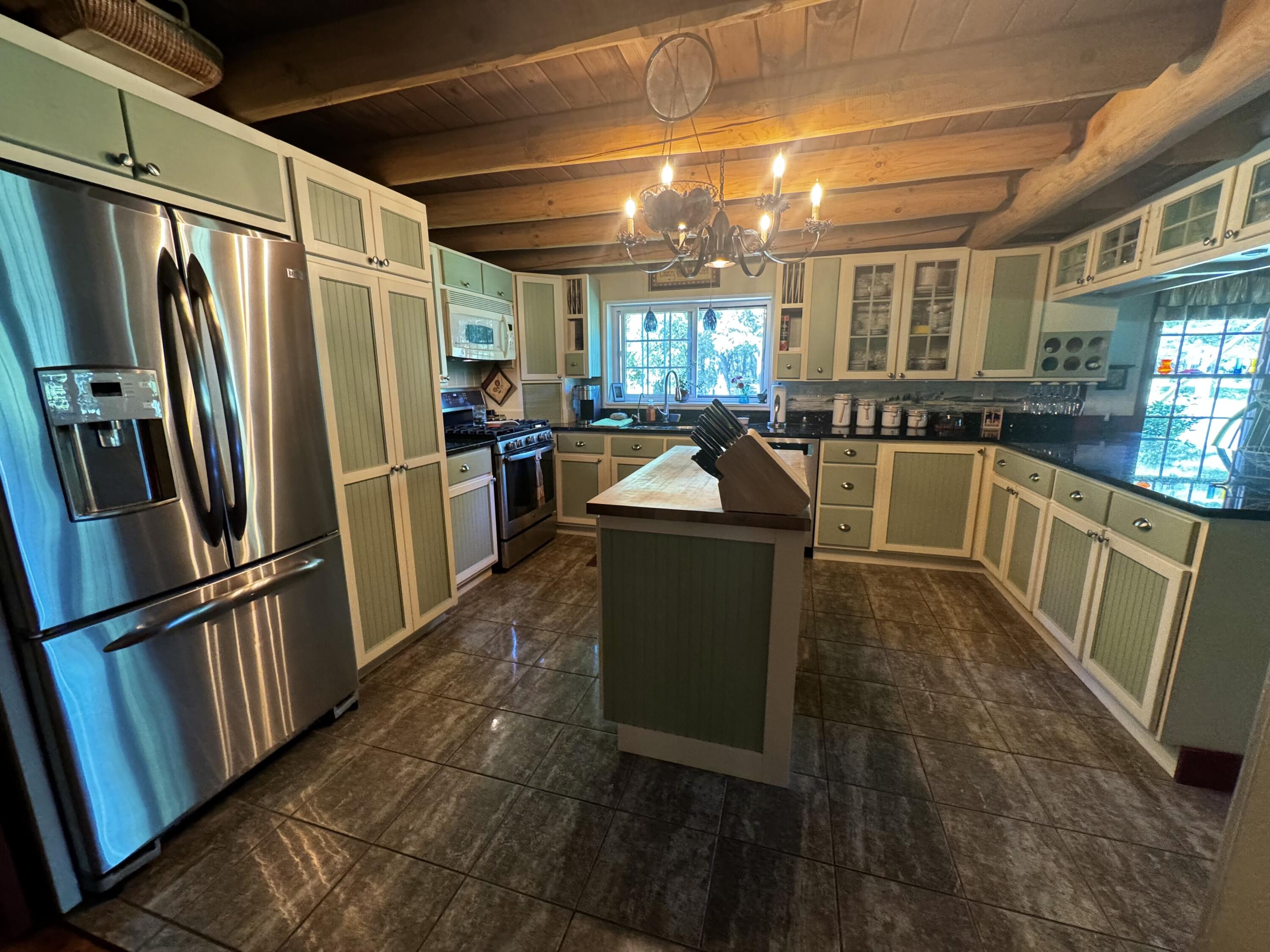 437 Hussey Hill Road