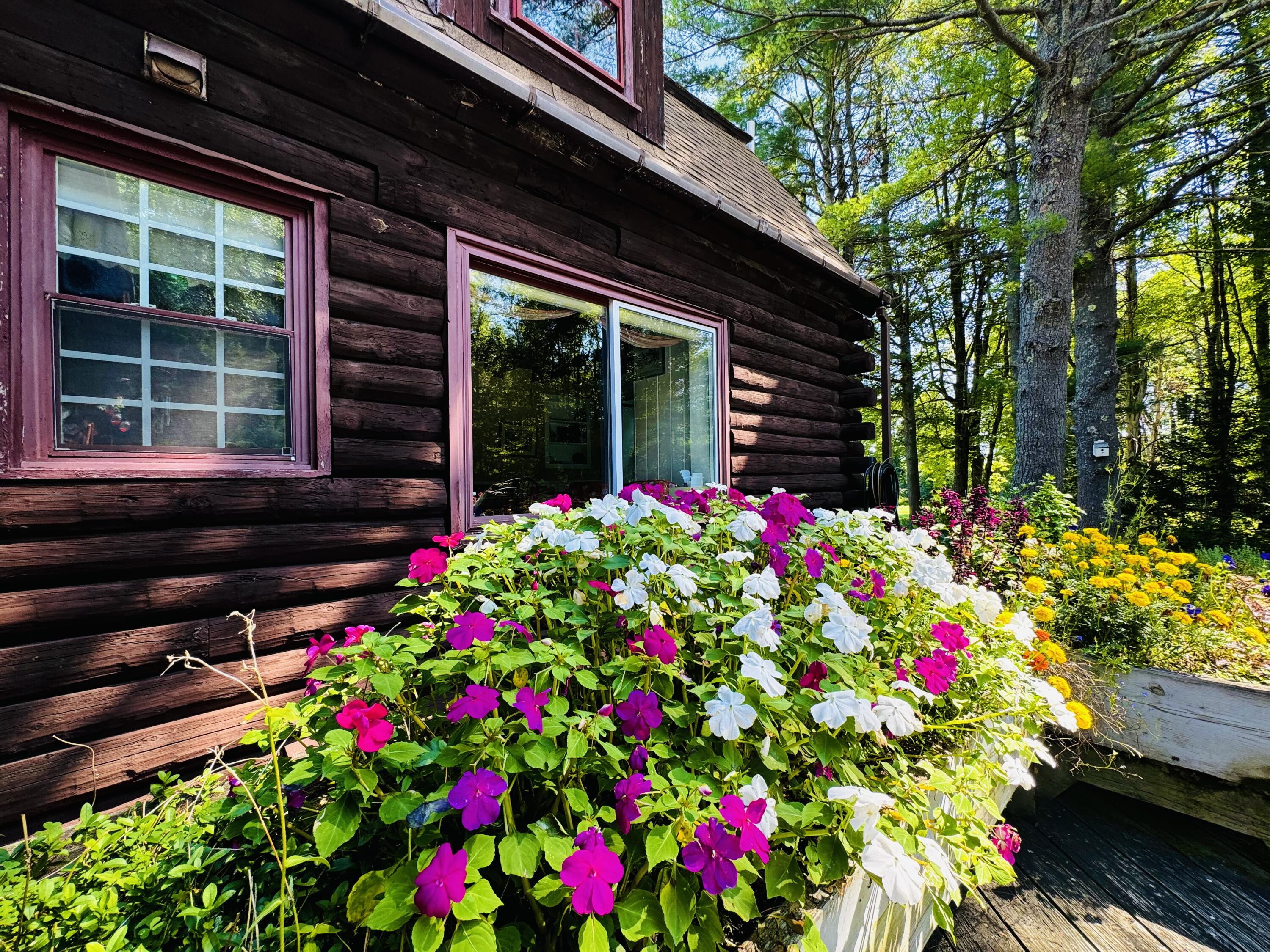 437 Hussey Hill Road