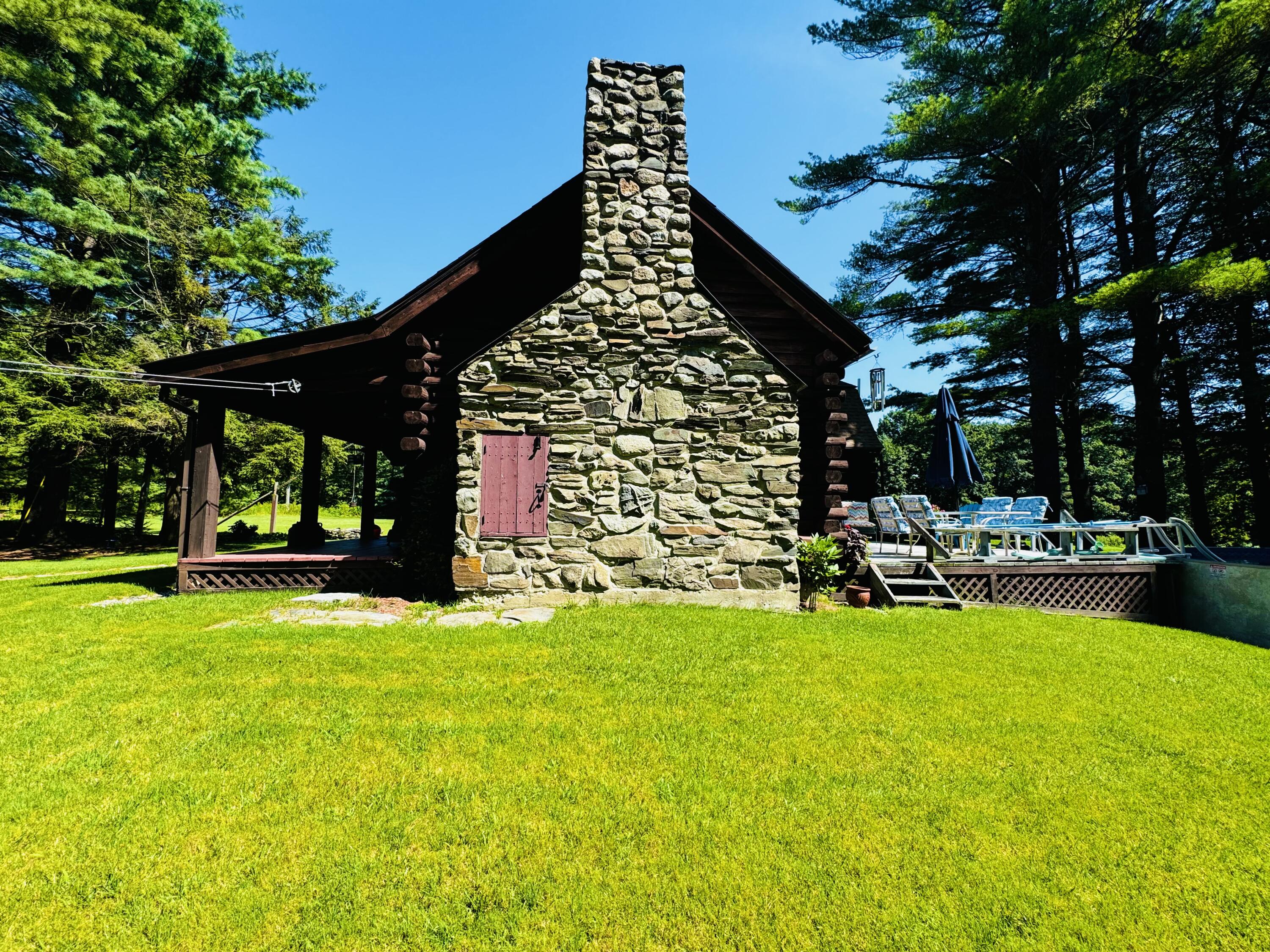 437 Hussey Hill Road