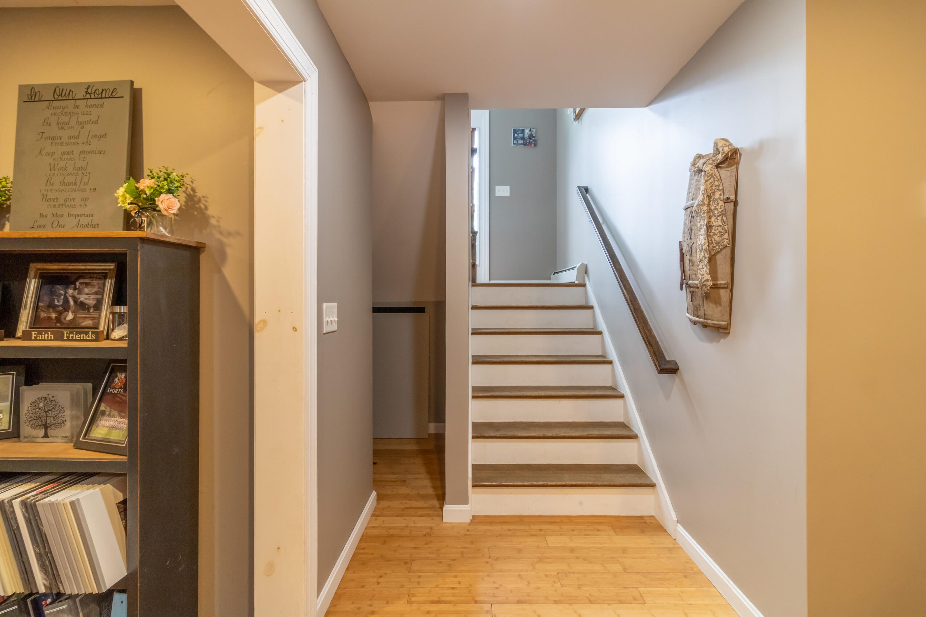 28 Carriage Lane