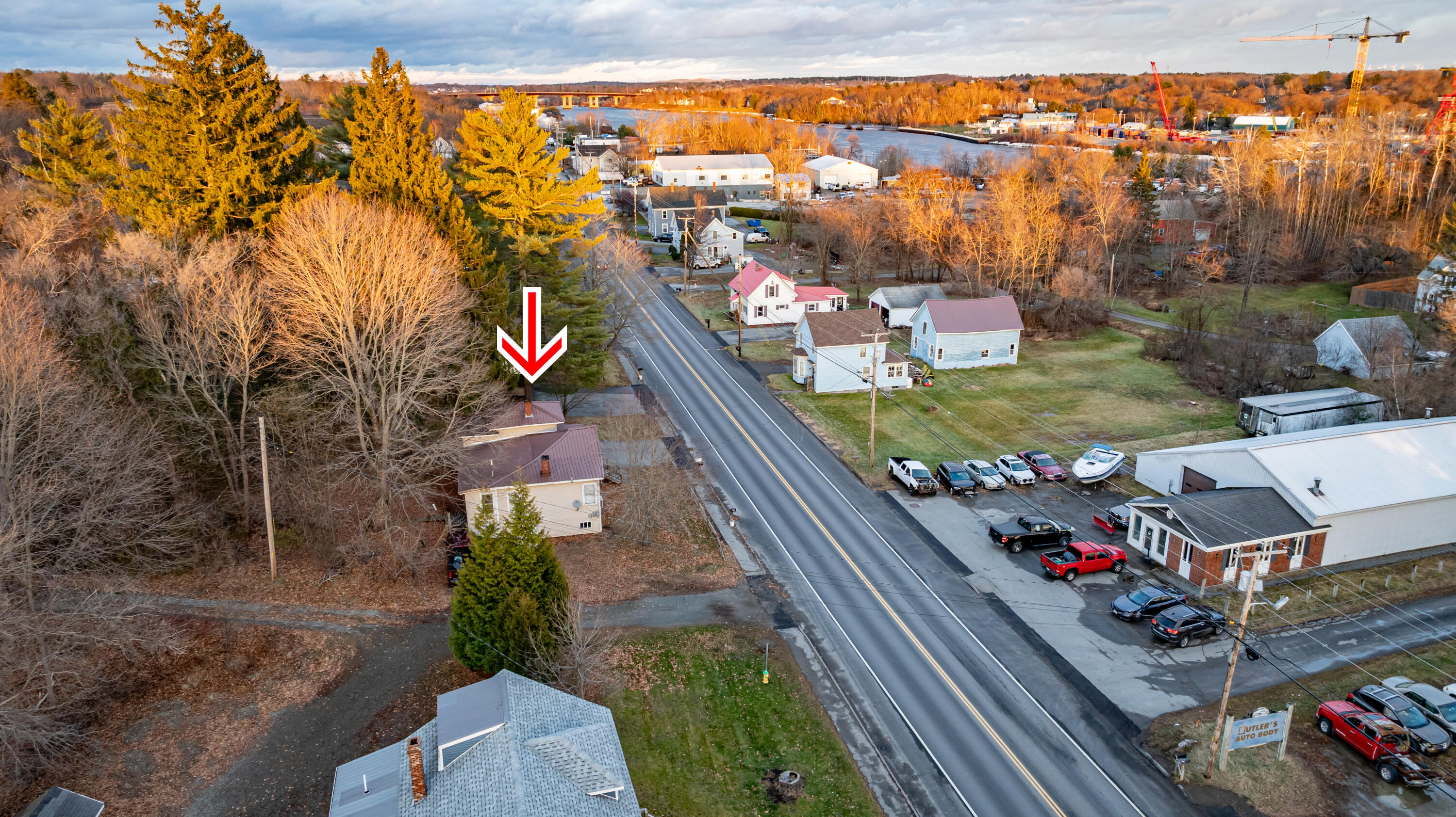 692 Main Road N
