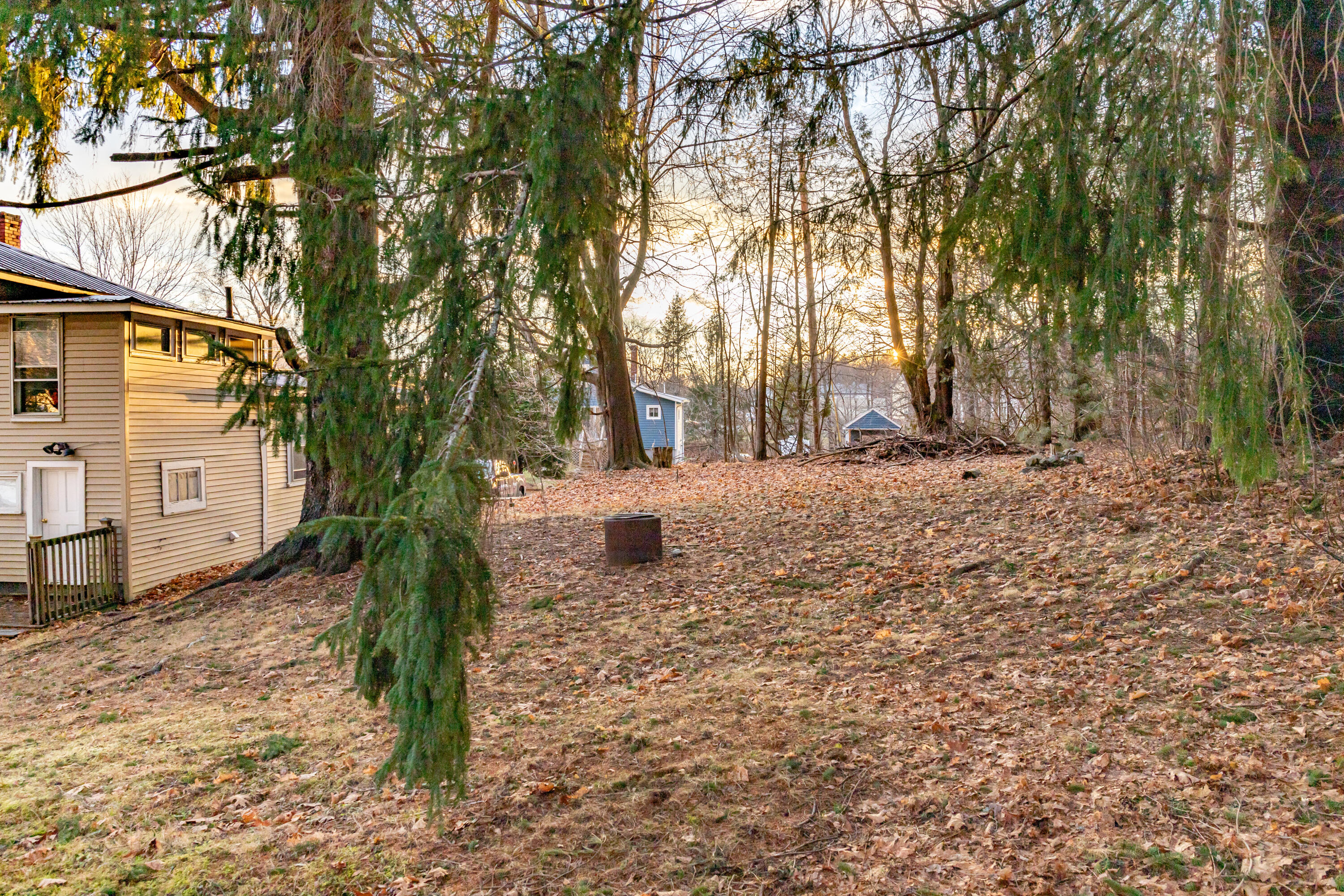 692 Main Road N