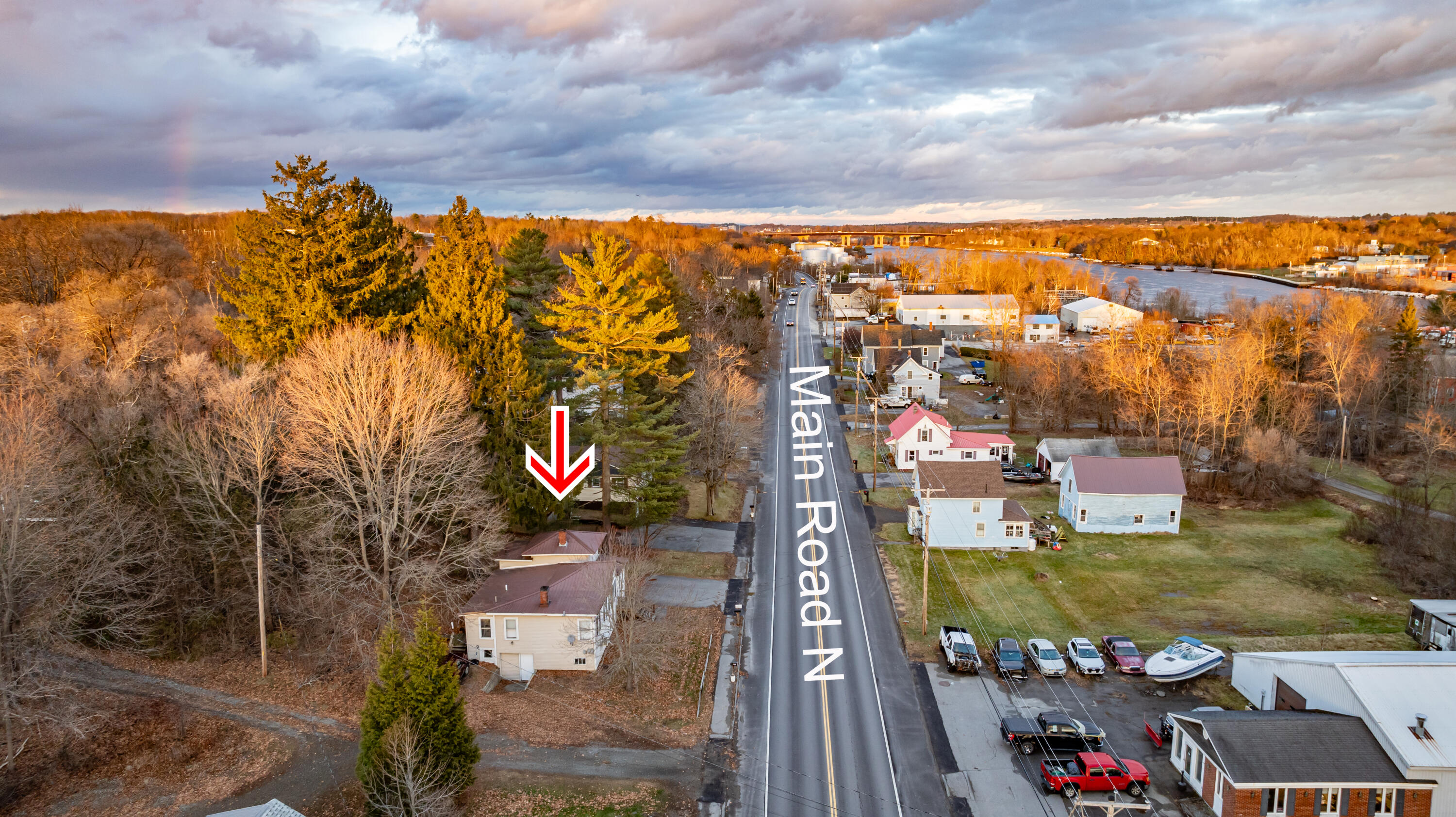 692 Main Road N