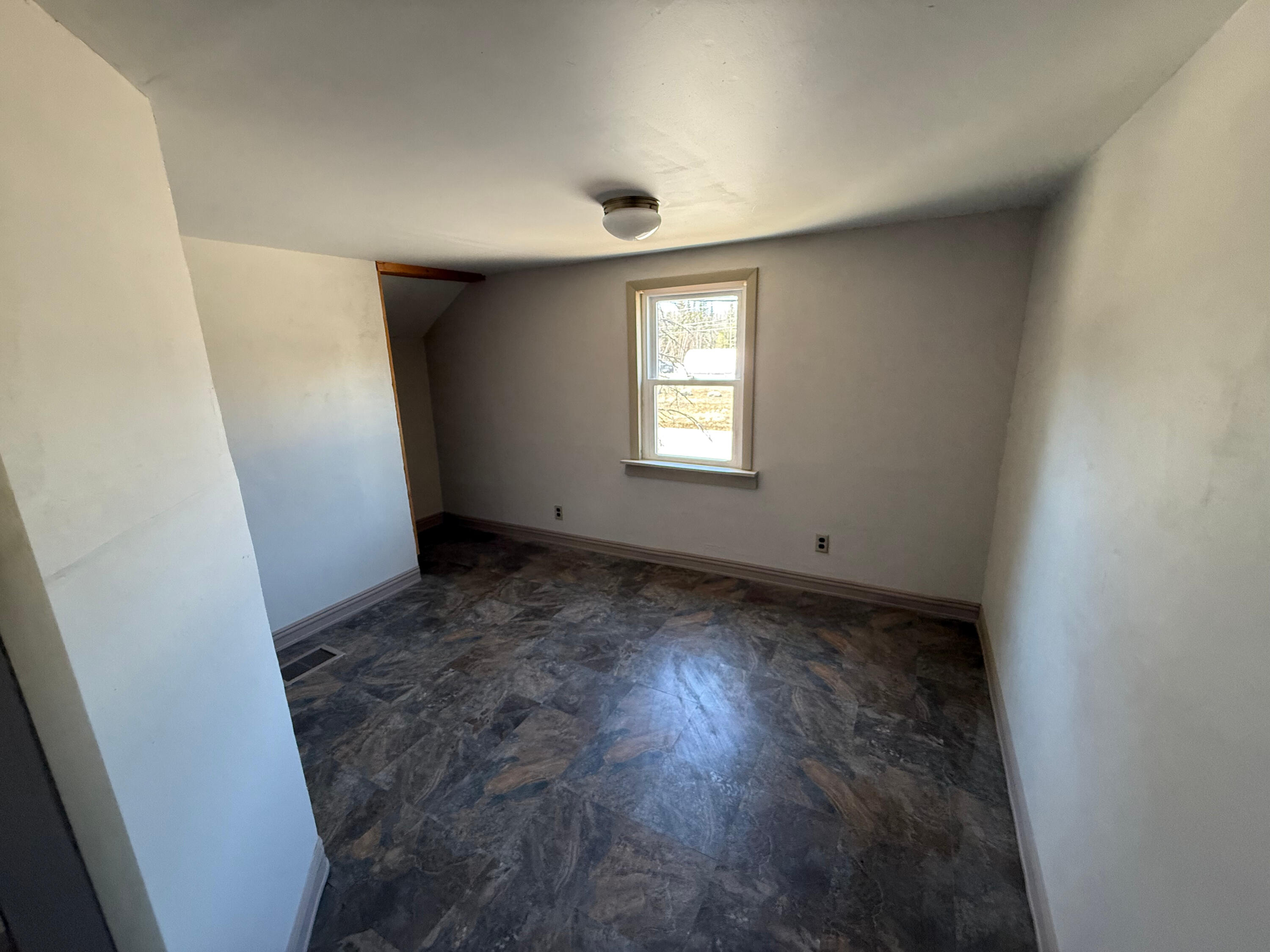 633 Norway Road