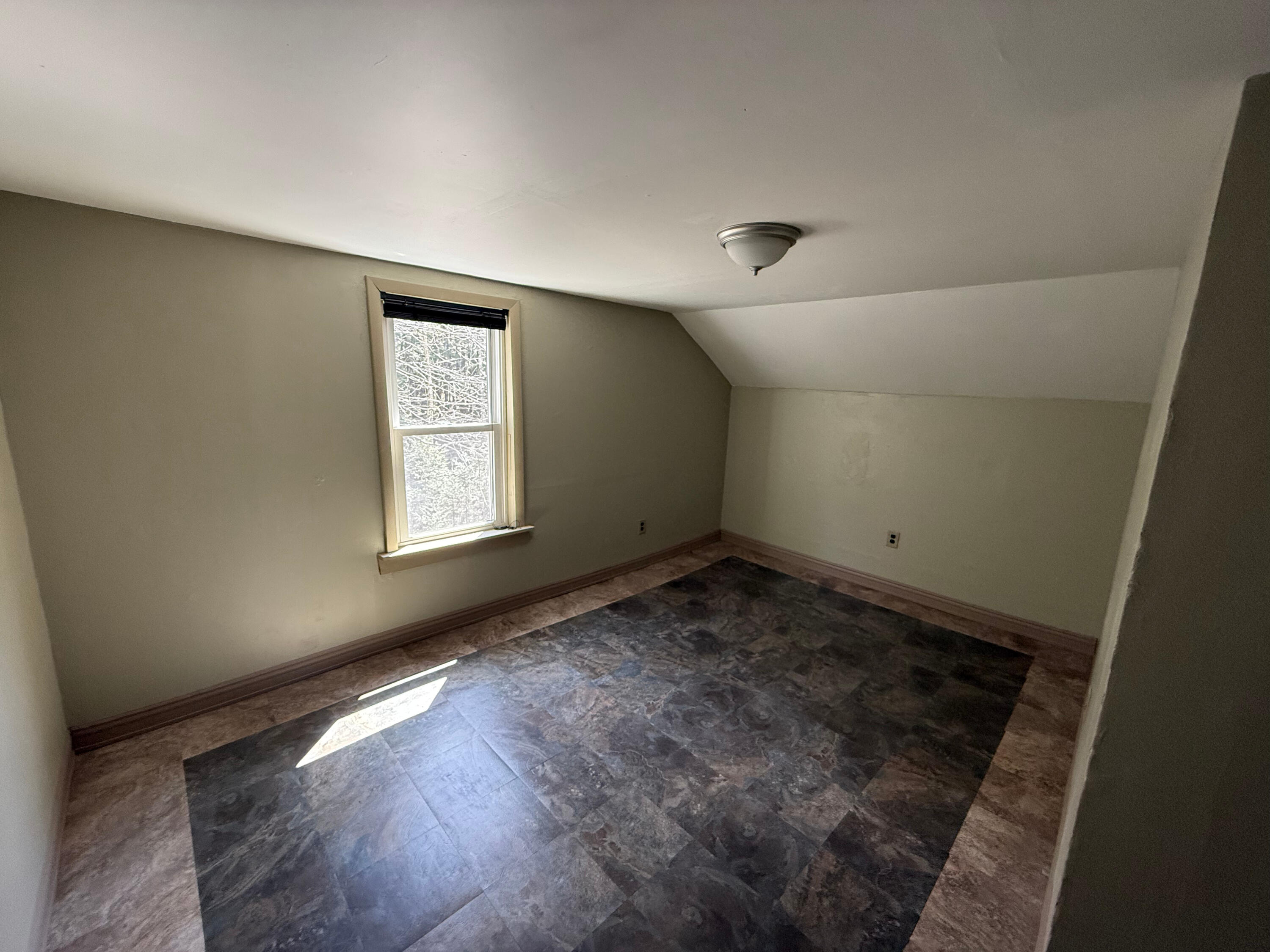 633 Norway Road