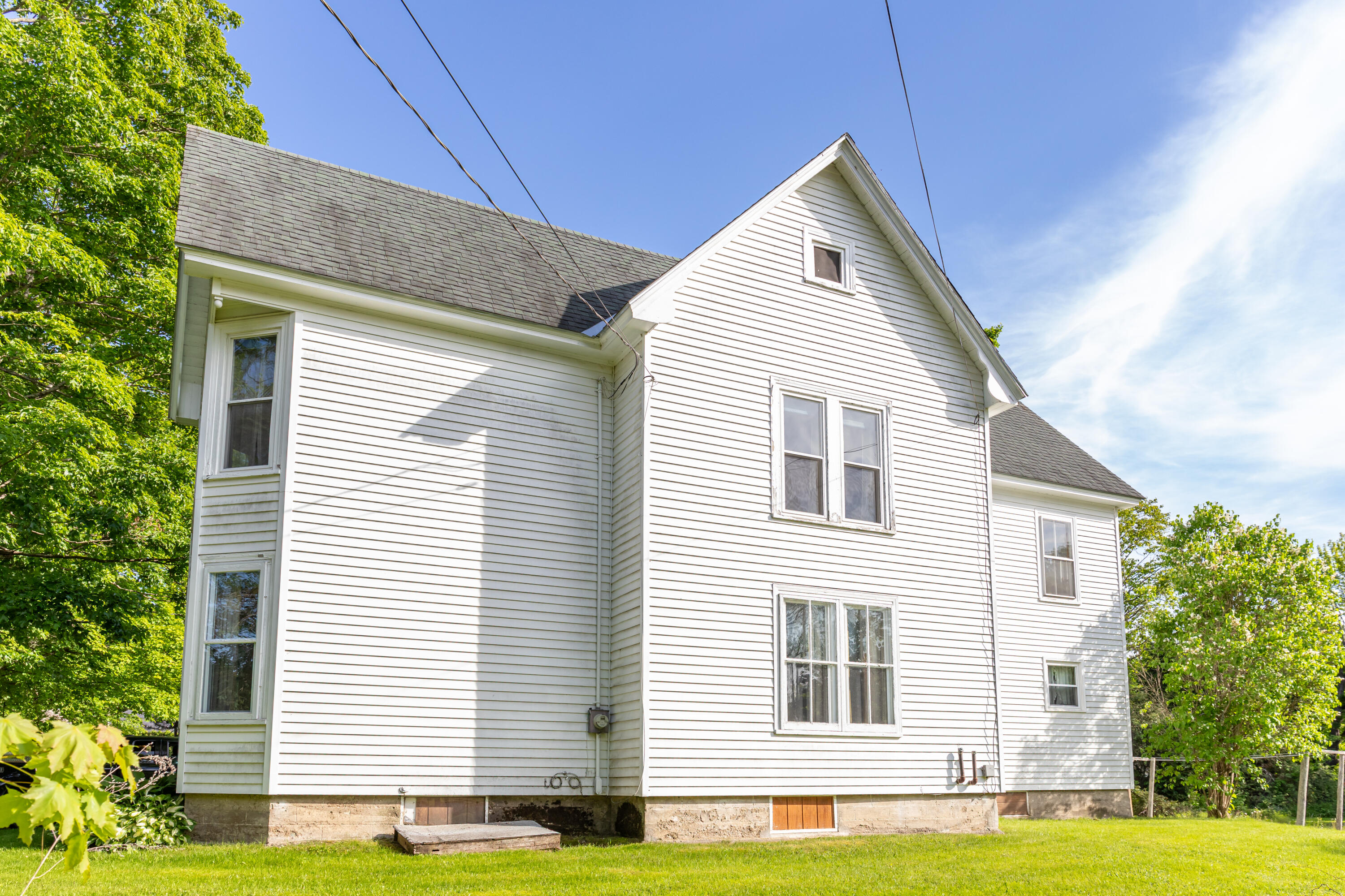 10 Joslyn Street