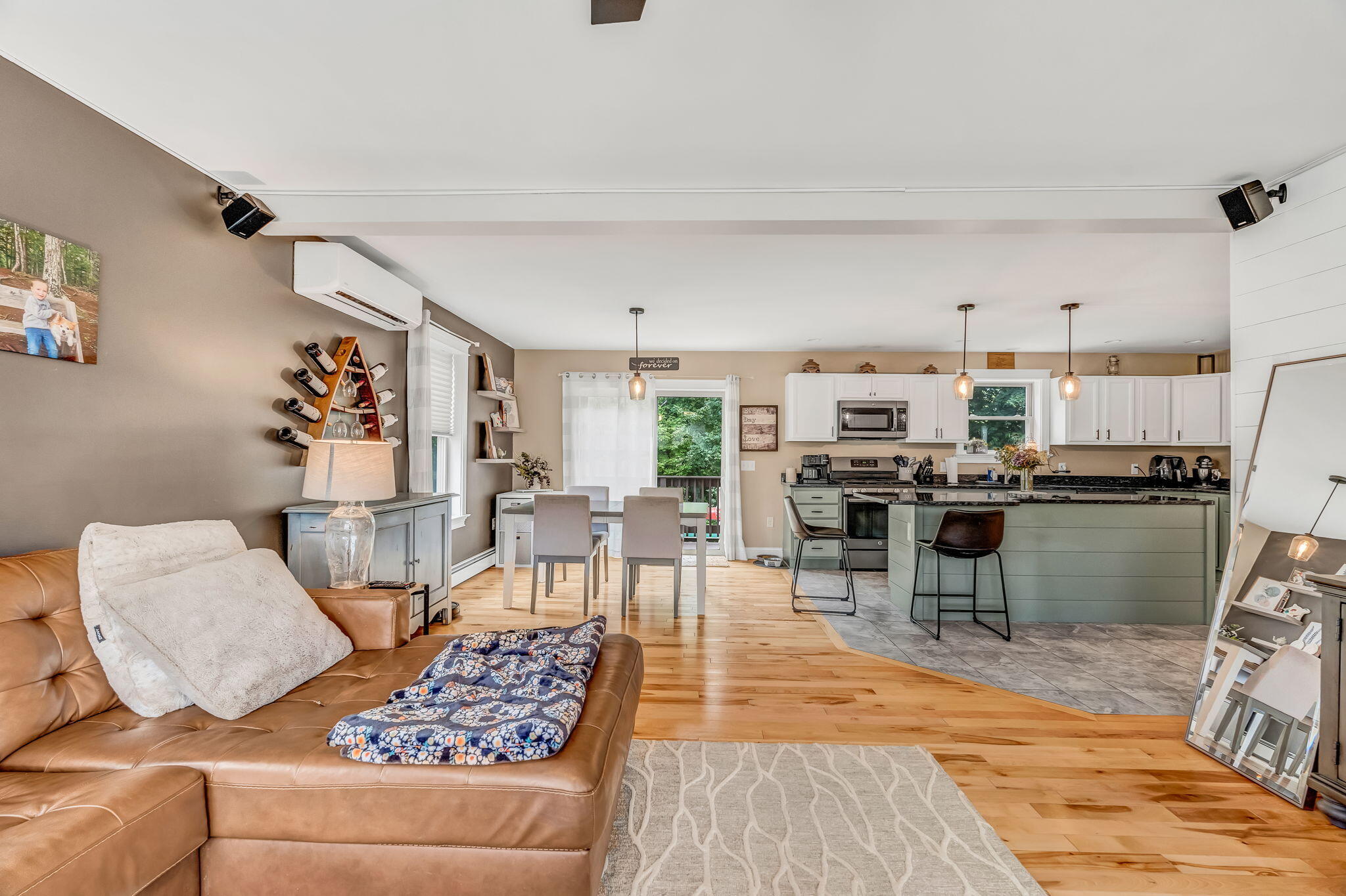 7 Alard Drive