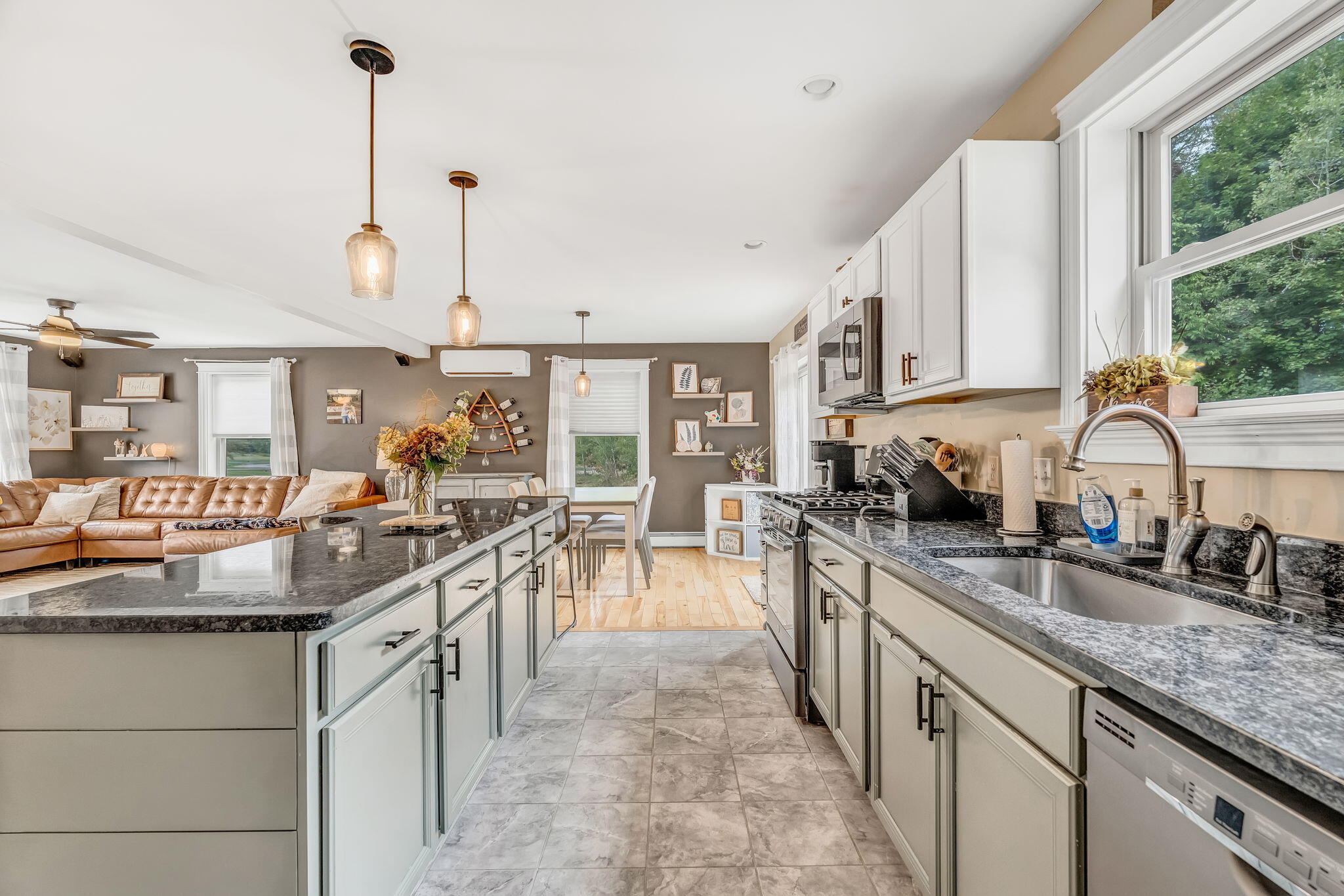 7 Alard Drive