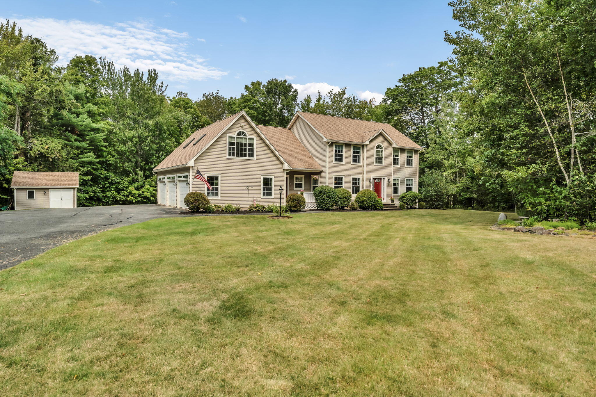 7 Beech Ridge Drive