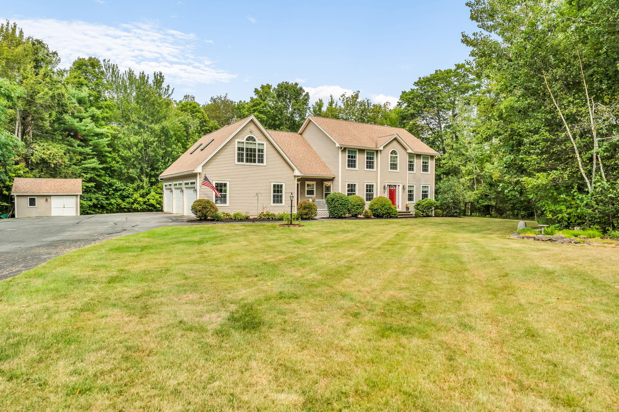 7 Beech Ridge Drive